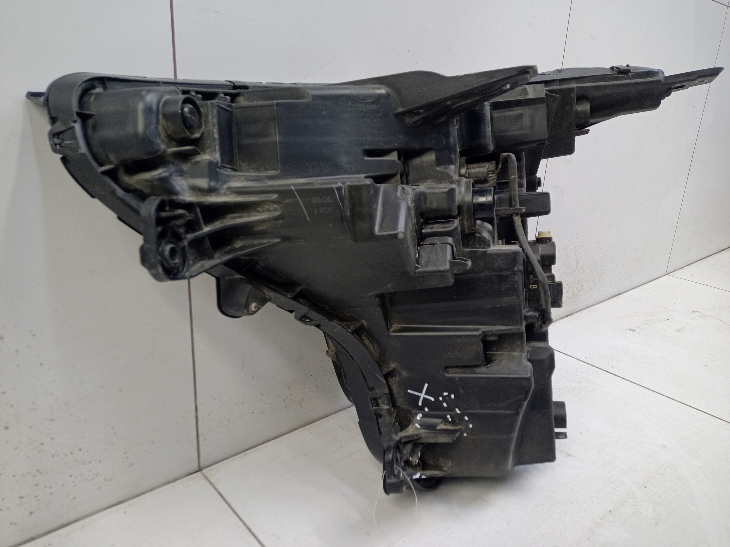 Фара передняя правая GAC GS8 2 LED