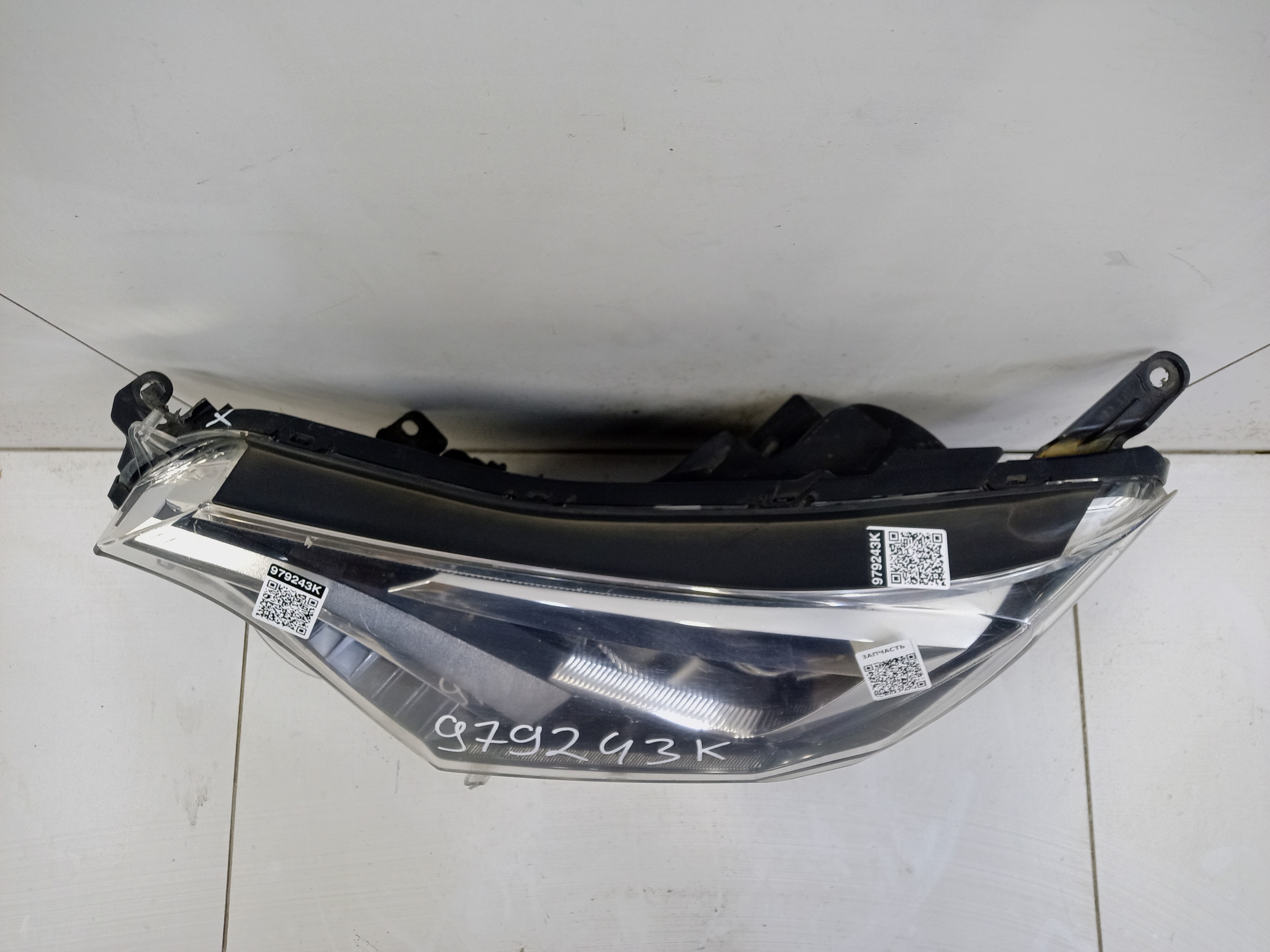 Фара передняя левая Toyota RAV4 CA40 Restail LED