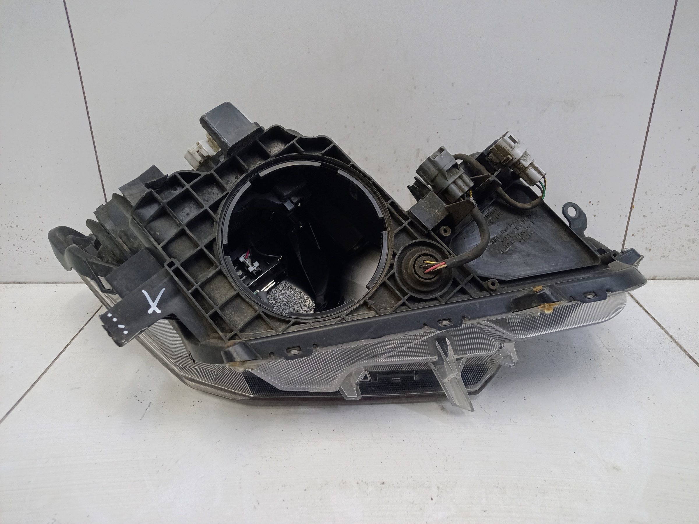 Фара передняя левая Toyota RAV4 CA40 Restail LED