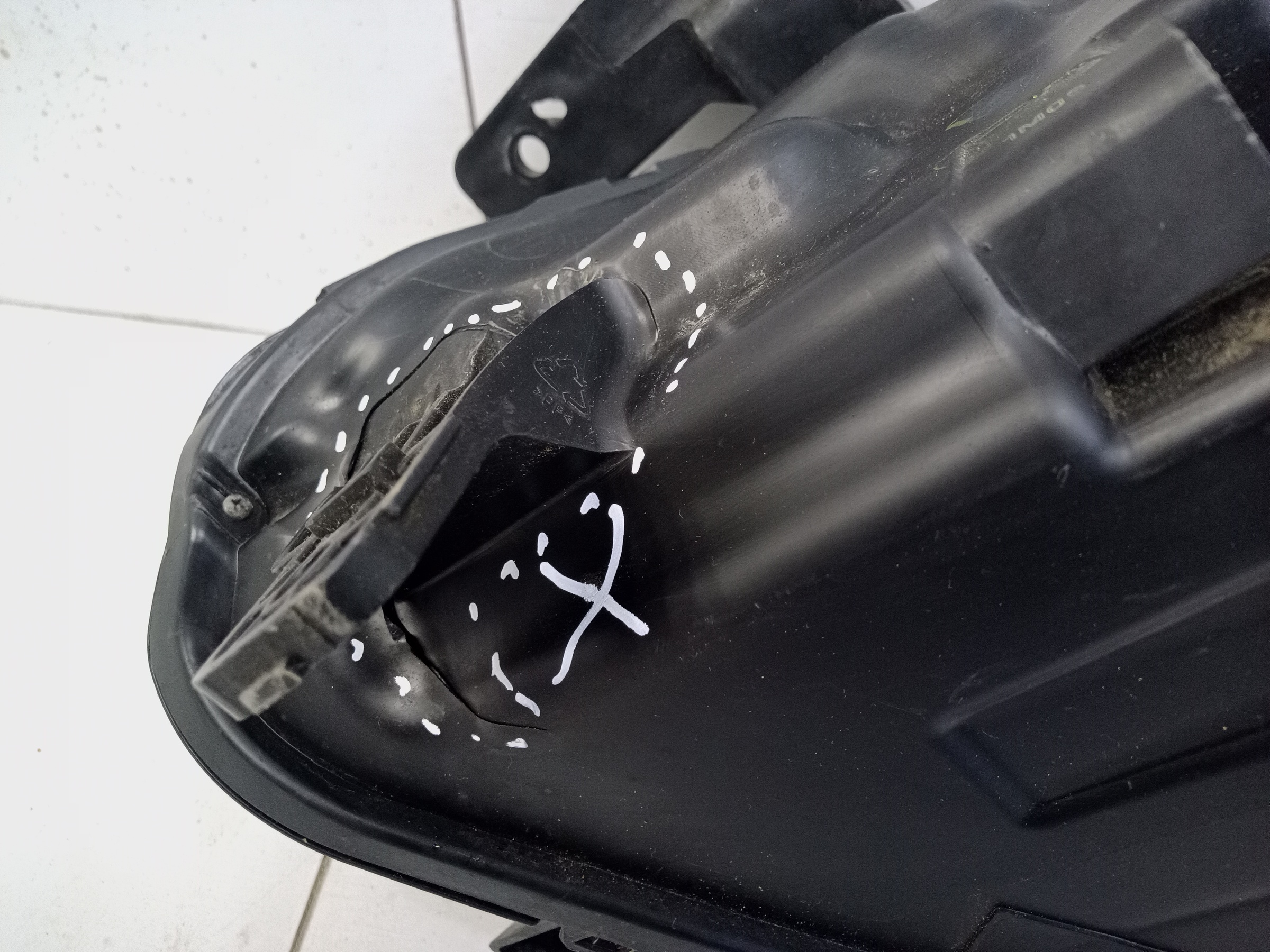 Фара передняя правая Geely Coolray LED