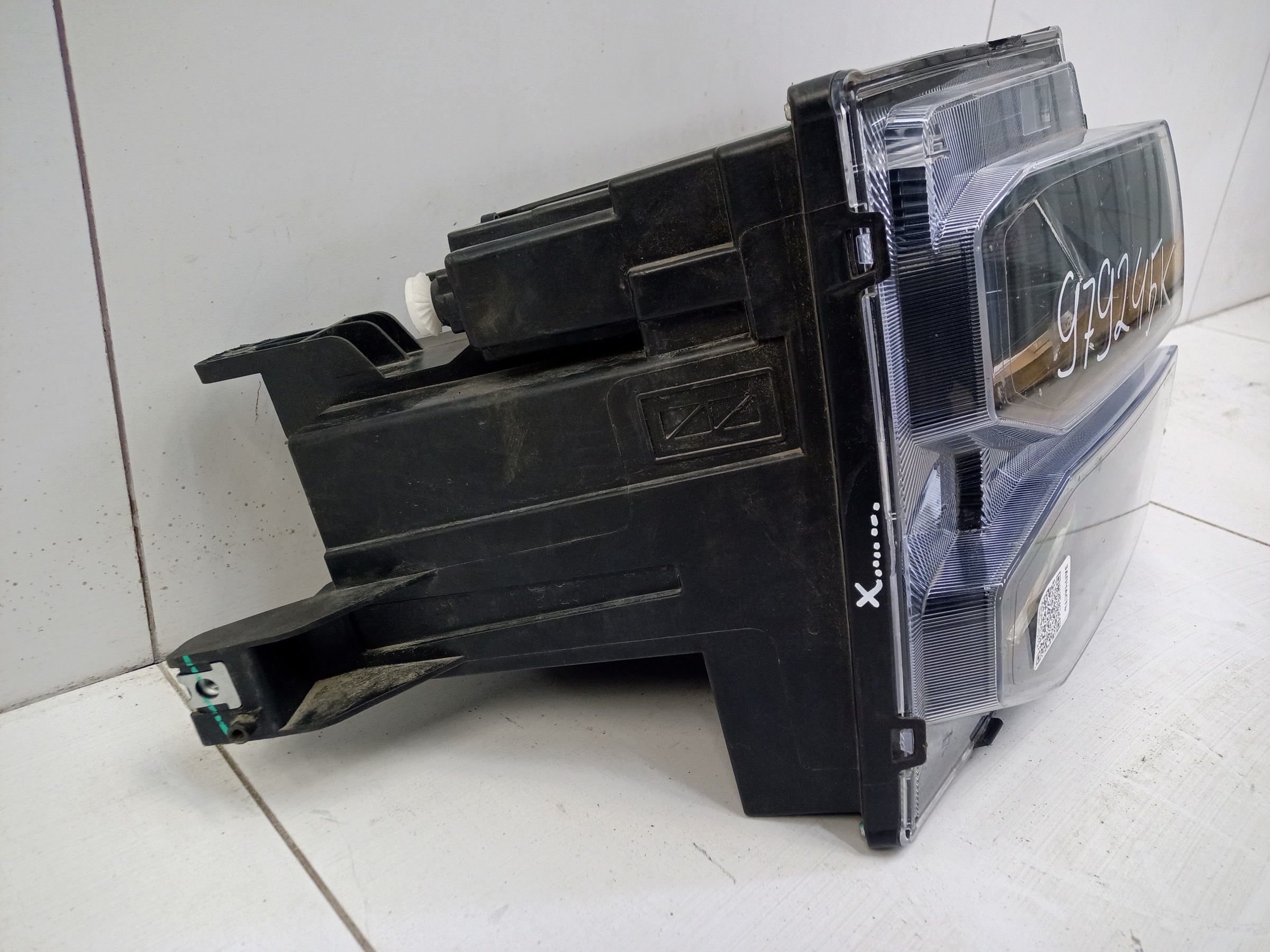 Фара передняя правая Jetour Dashing LED