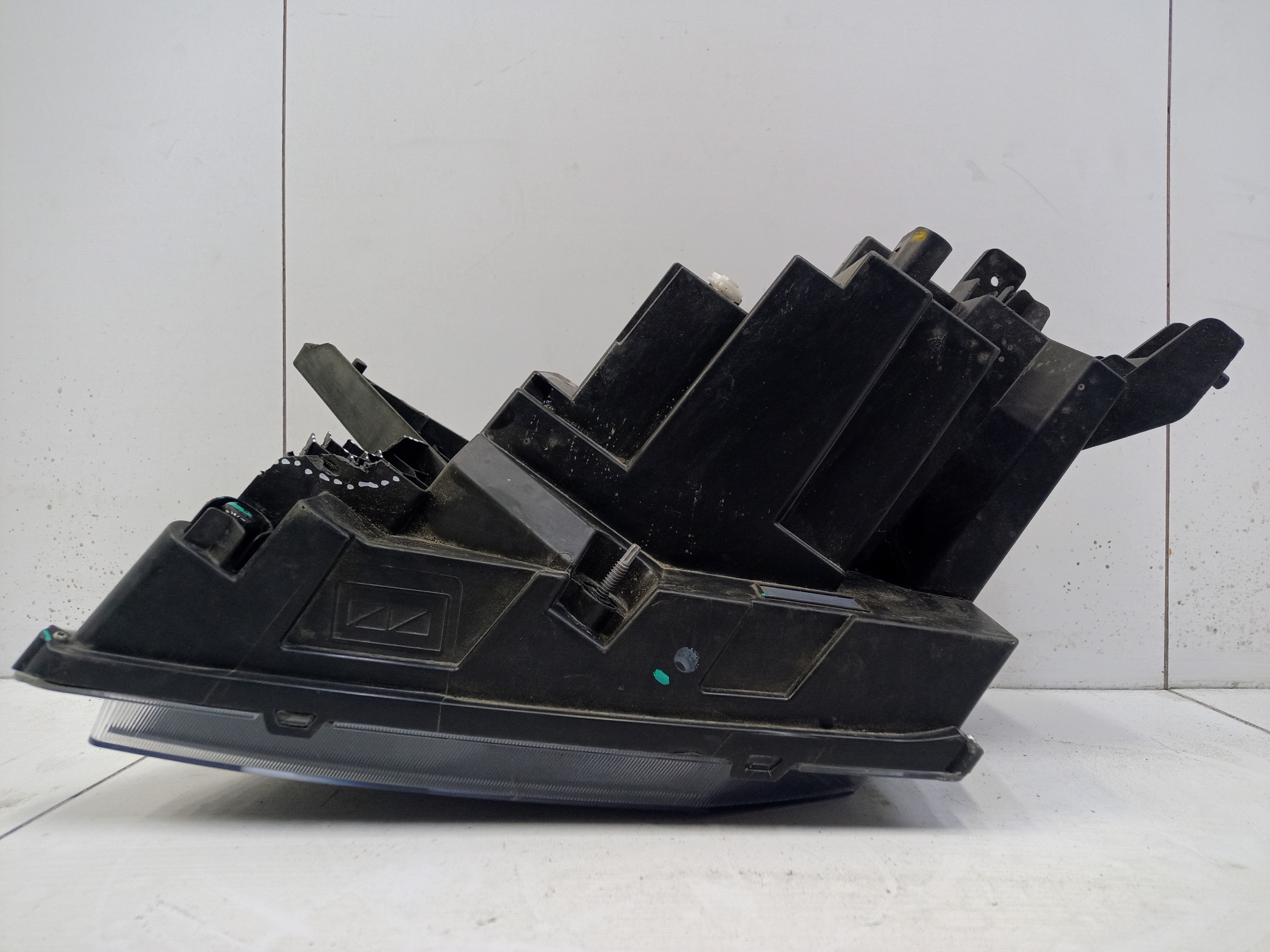 Фара передняя правая Jetour Dashing LED