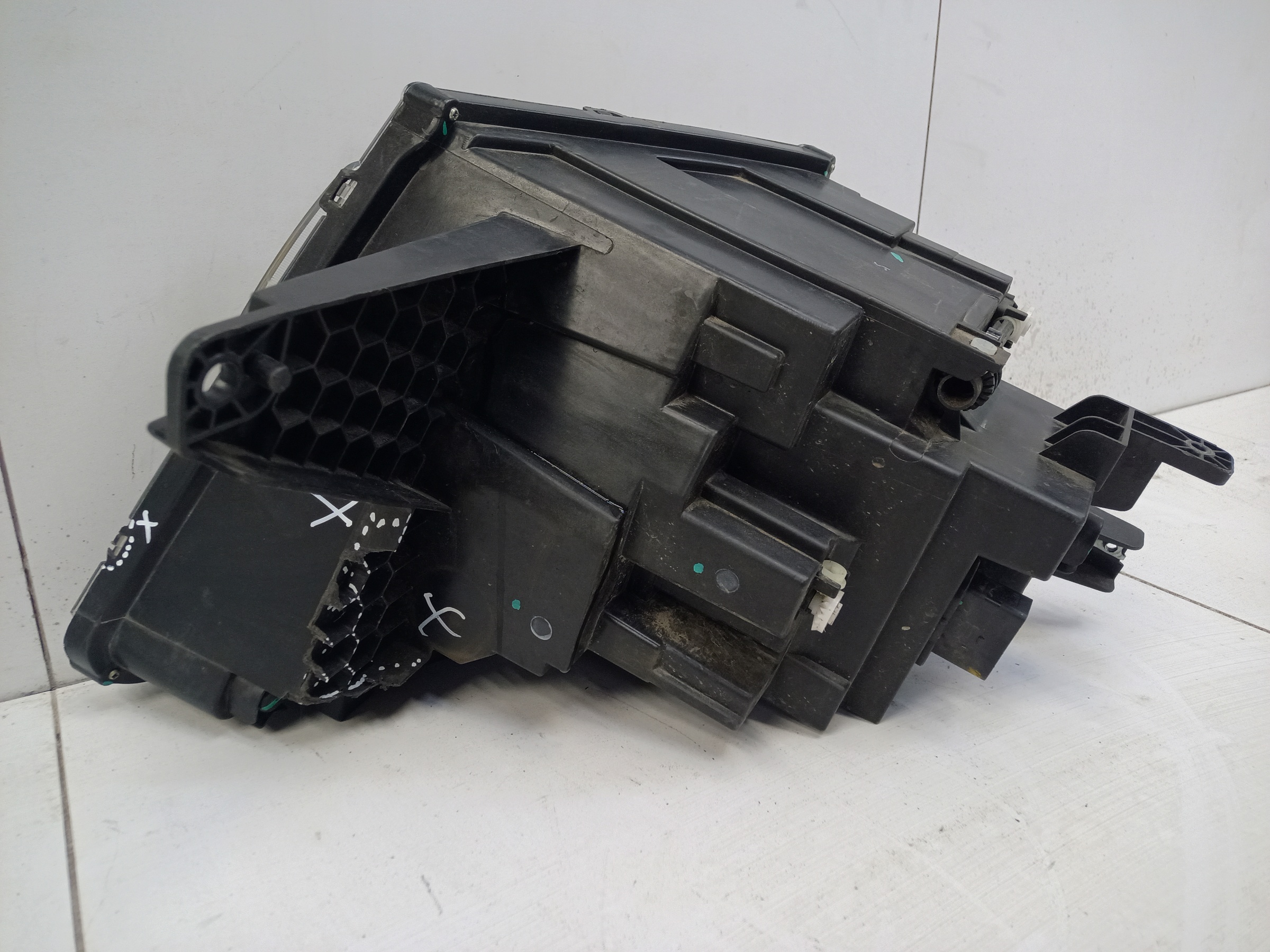 Фара передняя правая Jetour Dashing LED