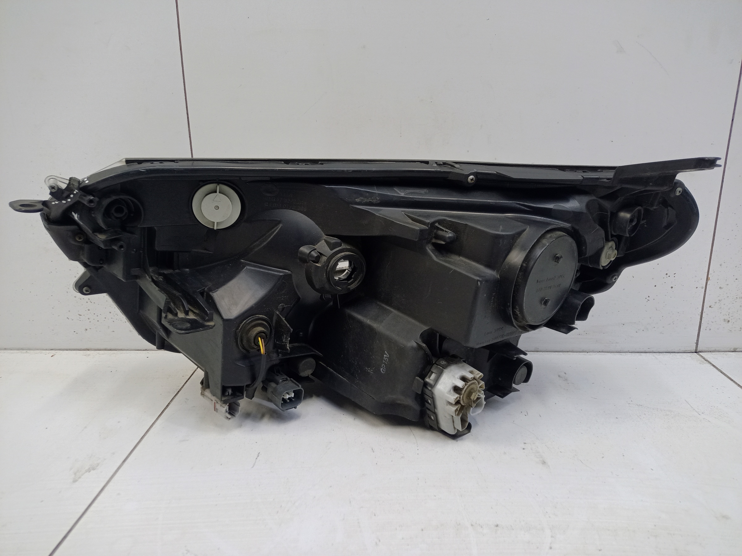 Фара передняя правая Toyota RAV4 CA40 Restail LED