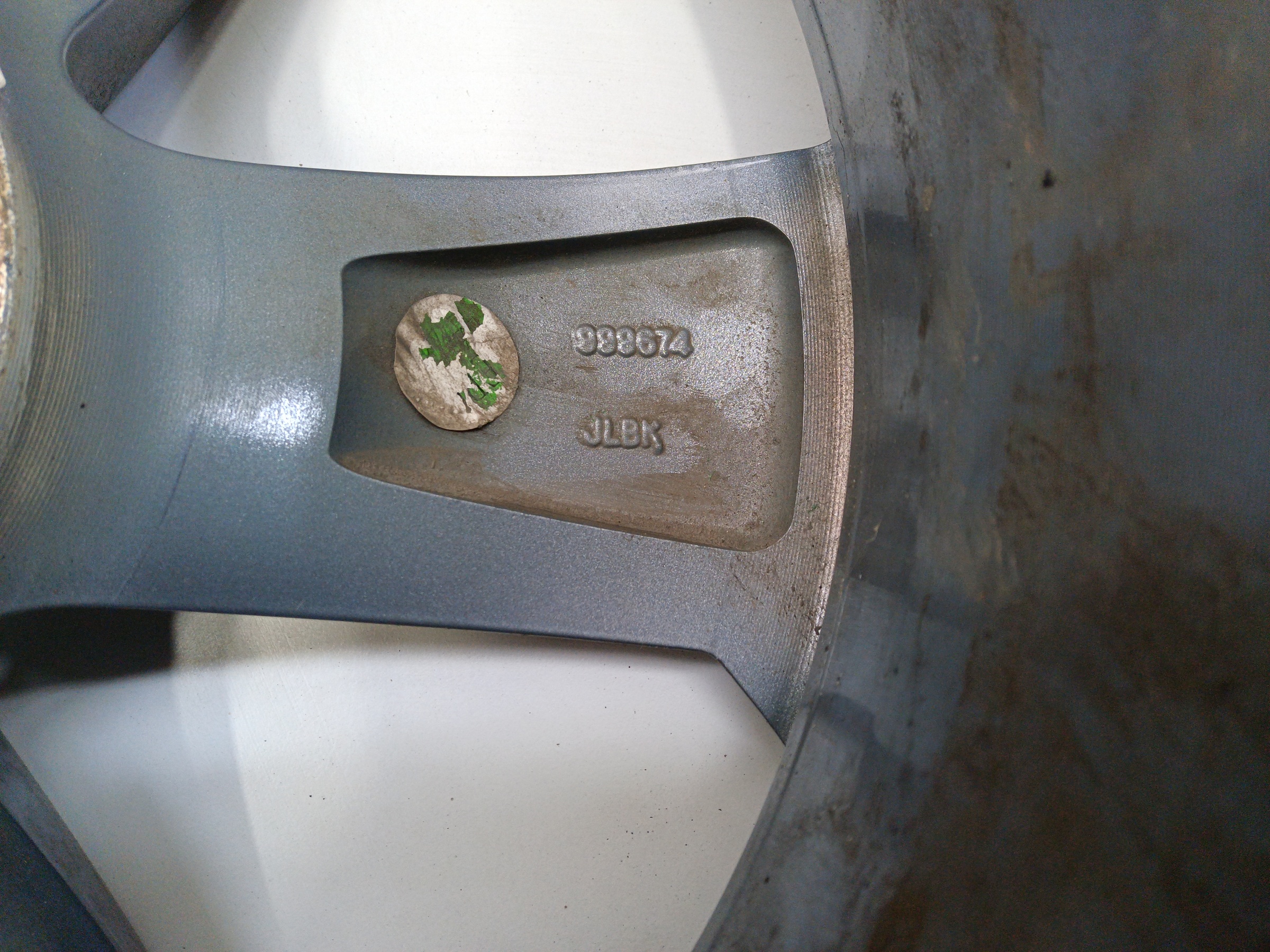 Диск колеса литой Geely Okavango Restail R19