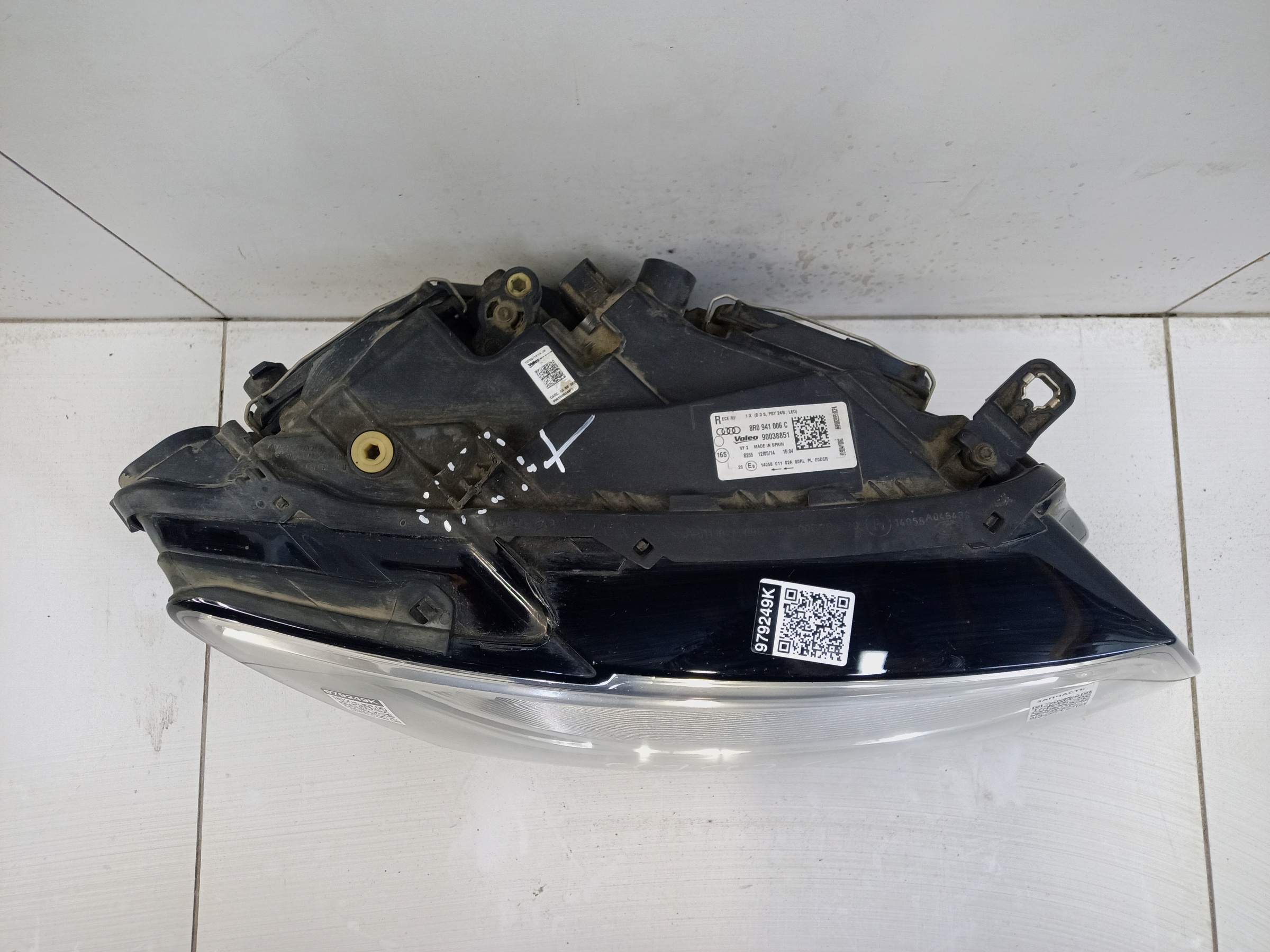 Фара передняя правая Audi Q5 1 Restail биксенон не адаптив