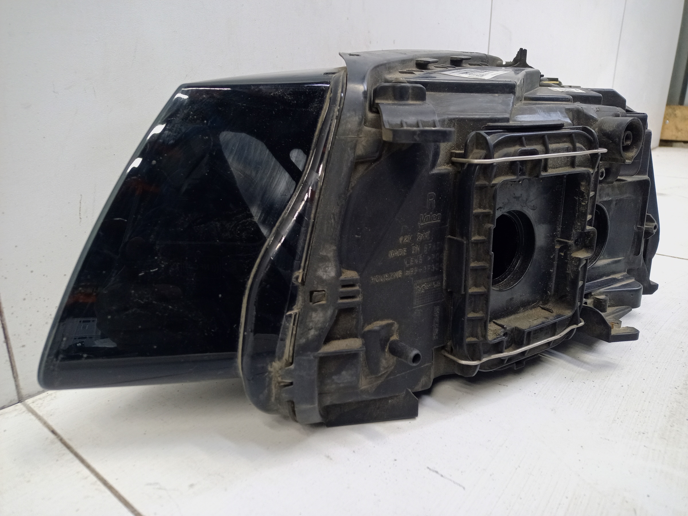 Фара передняя правая Audi Q5 1 Restail биксенон не адаптив