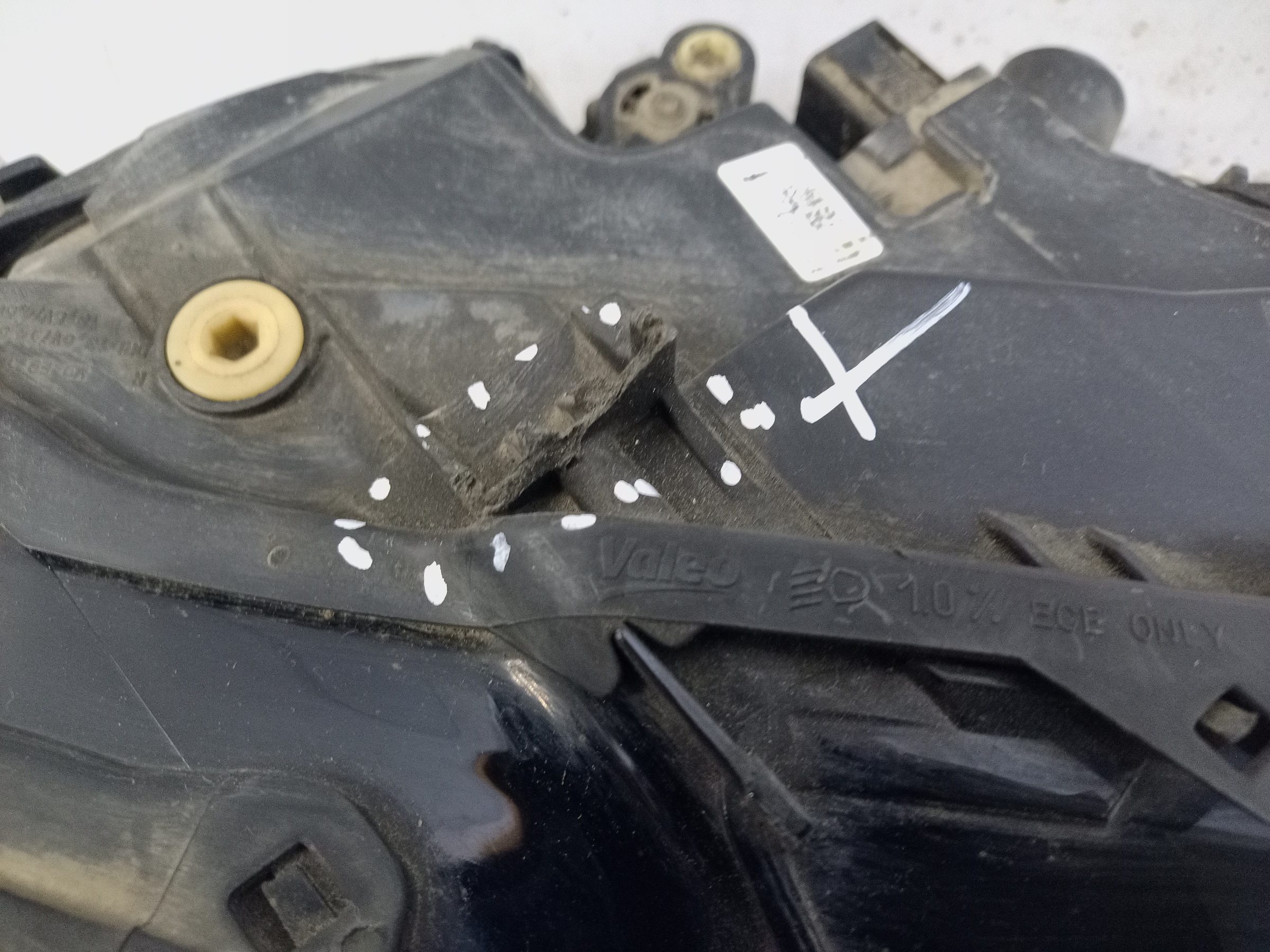 Фара передняя правая Audi Q5 1 Restail биксенон не адаптив