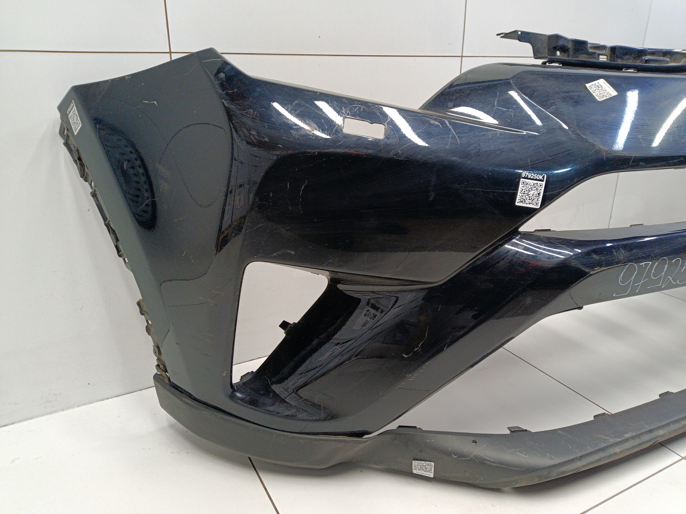 Бампер передний Toyota RAV4 CA40 Restail