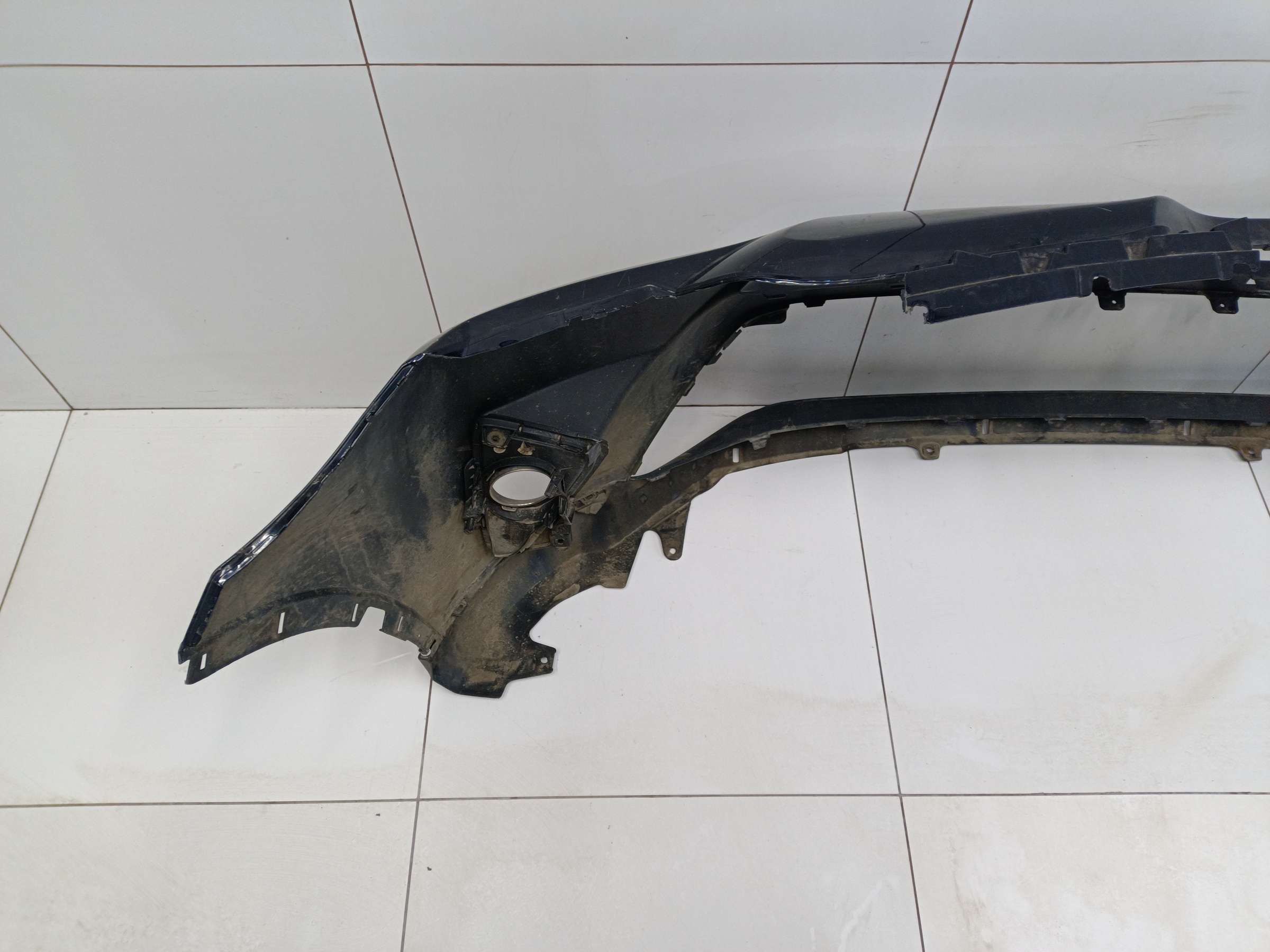 Бампер передний Toyota RAV4 CA40 Restail