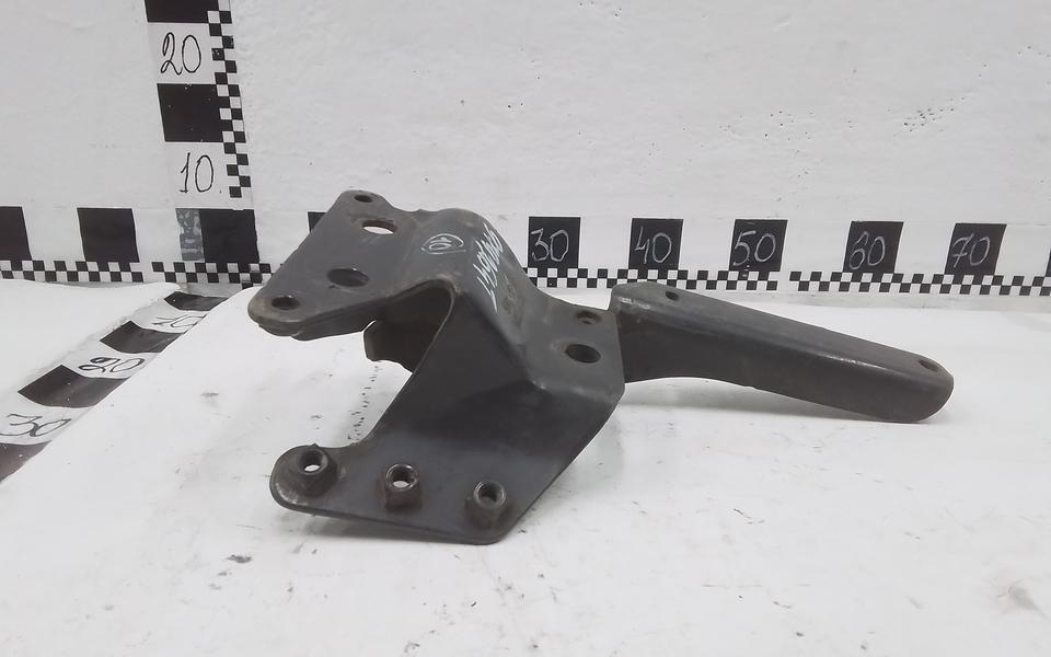 Петля капота левая Scania 5 R Series