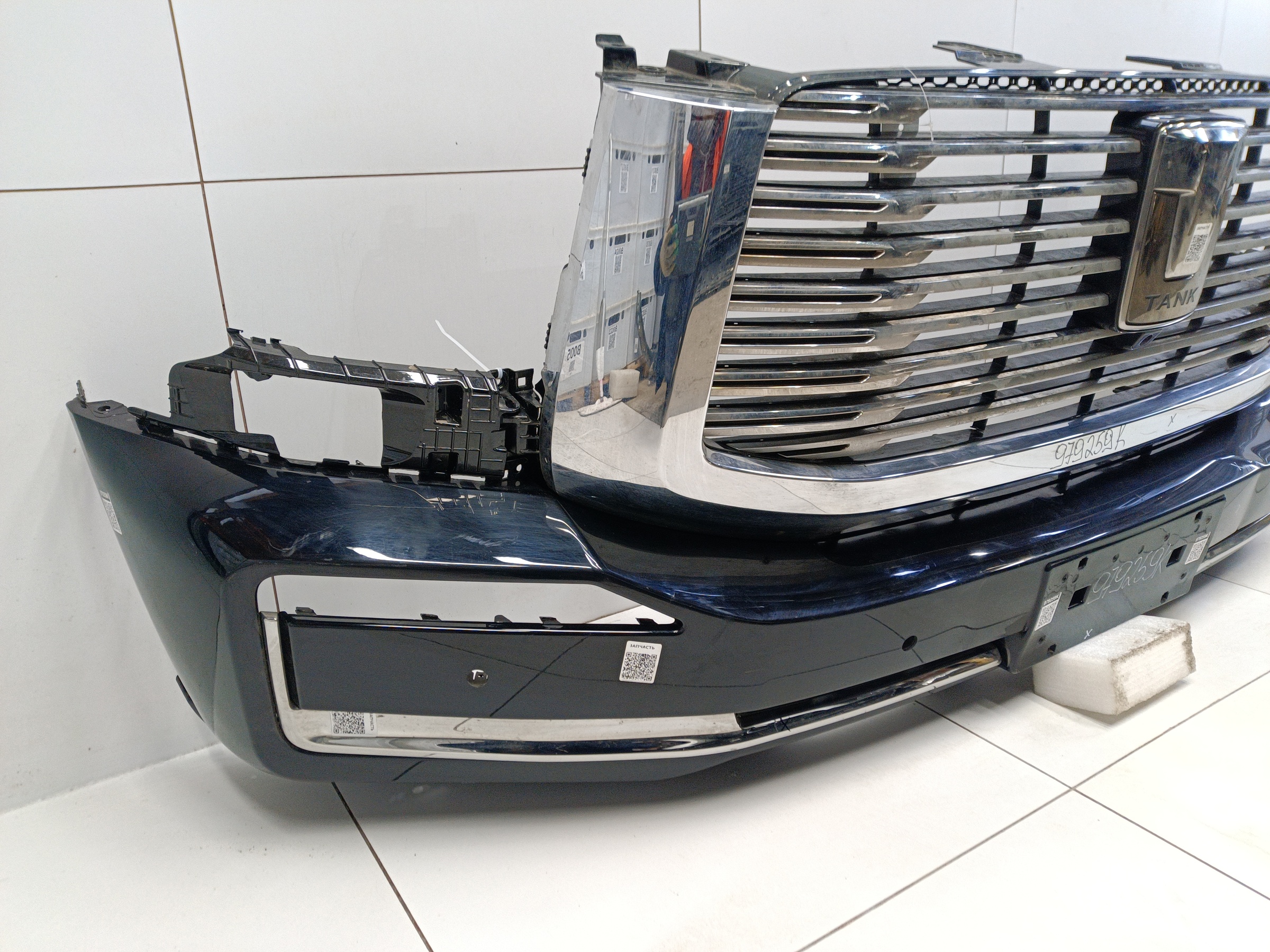 Бампер передний Tank 500