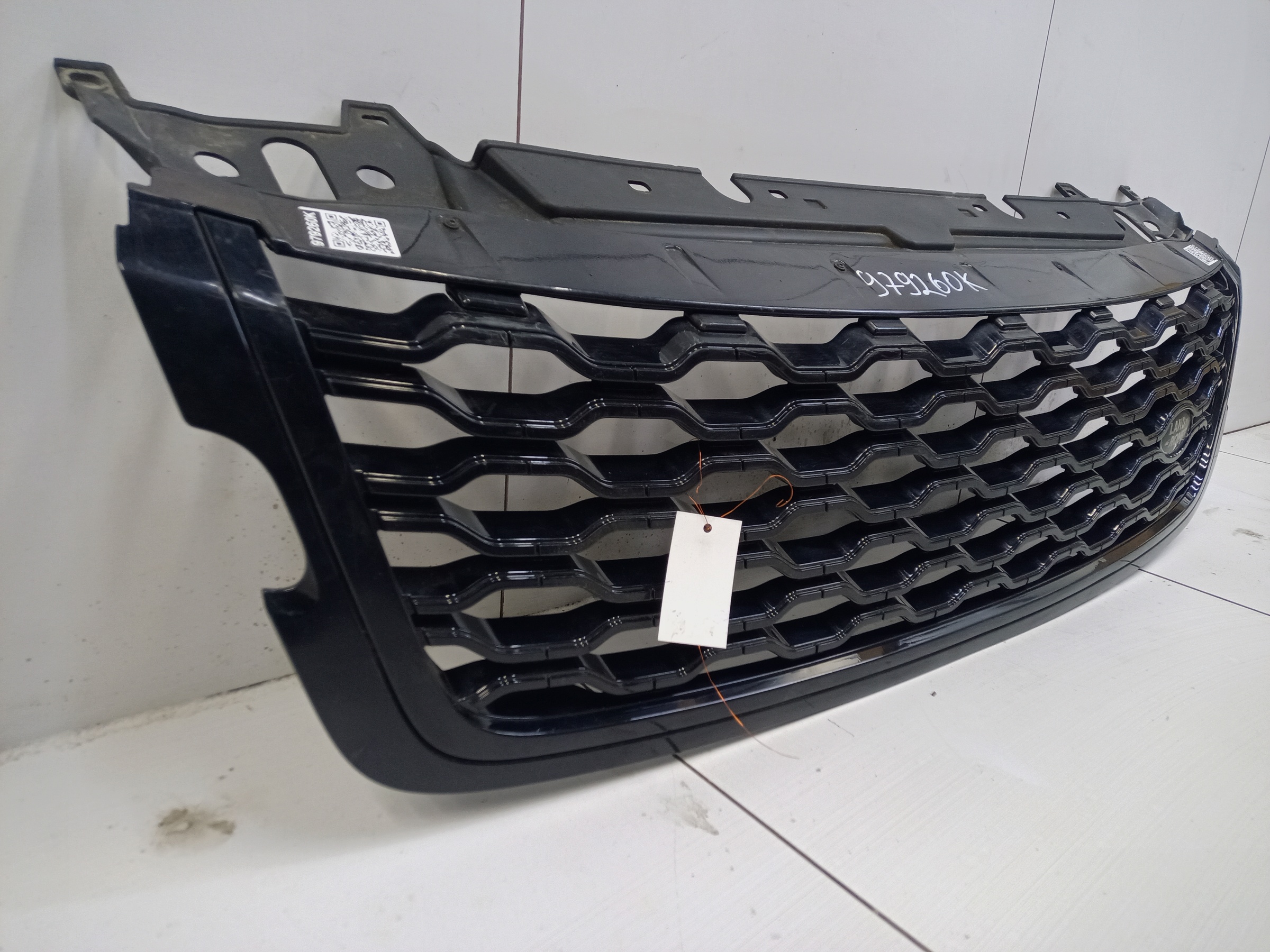 Решётка радиатора Land Rover Range Rover Velar черная