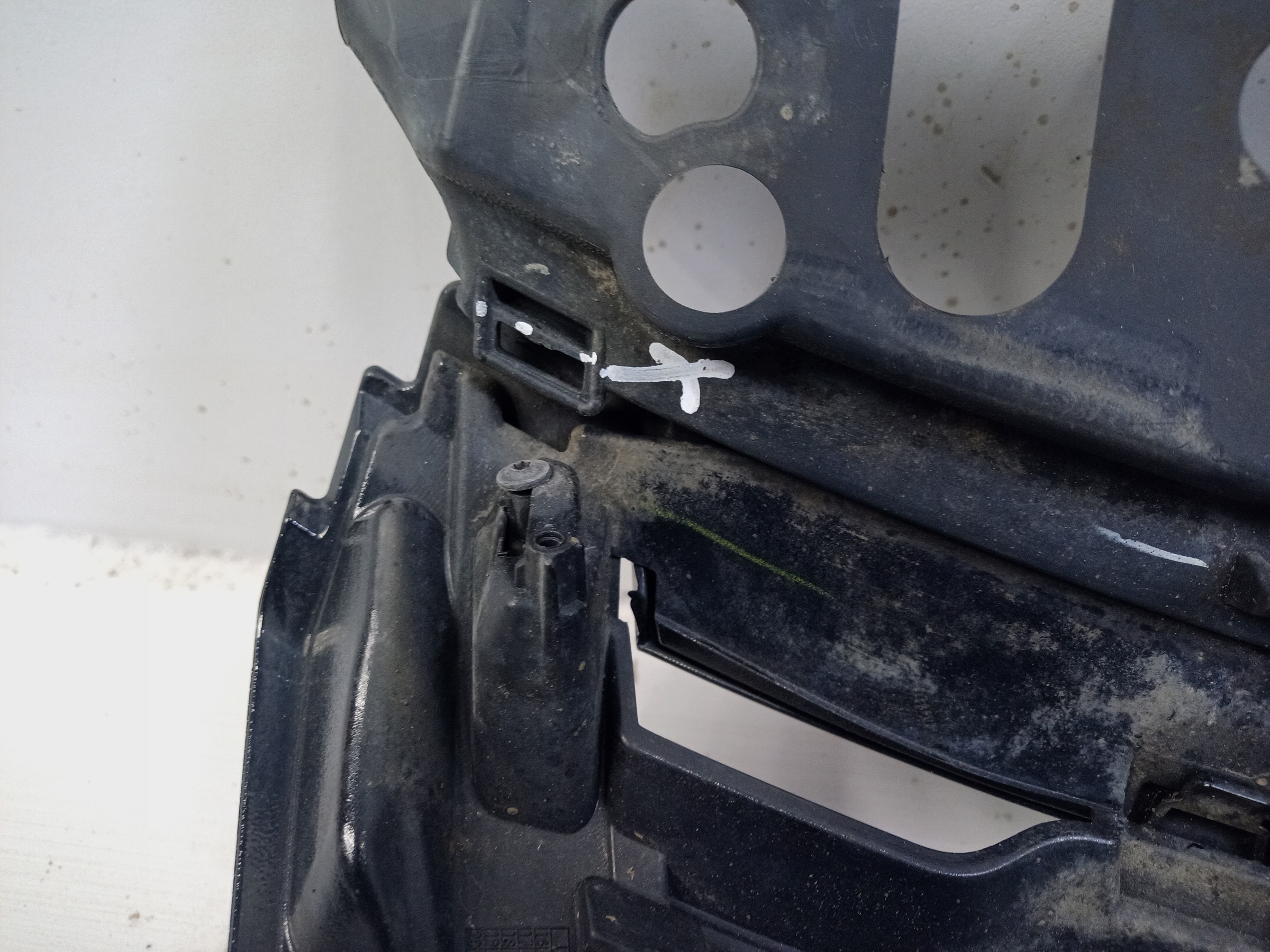 Решётка радиатора Land Rover Range Rover Velar черная