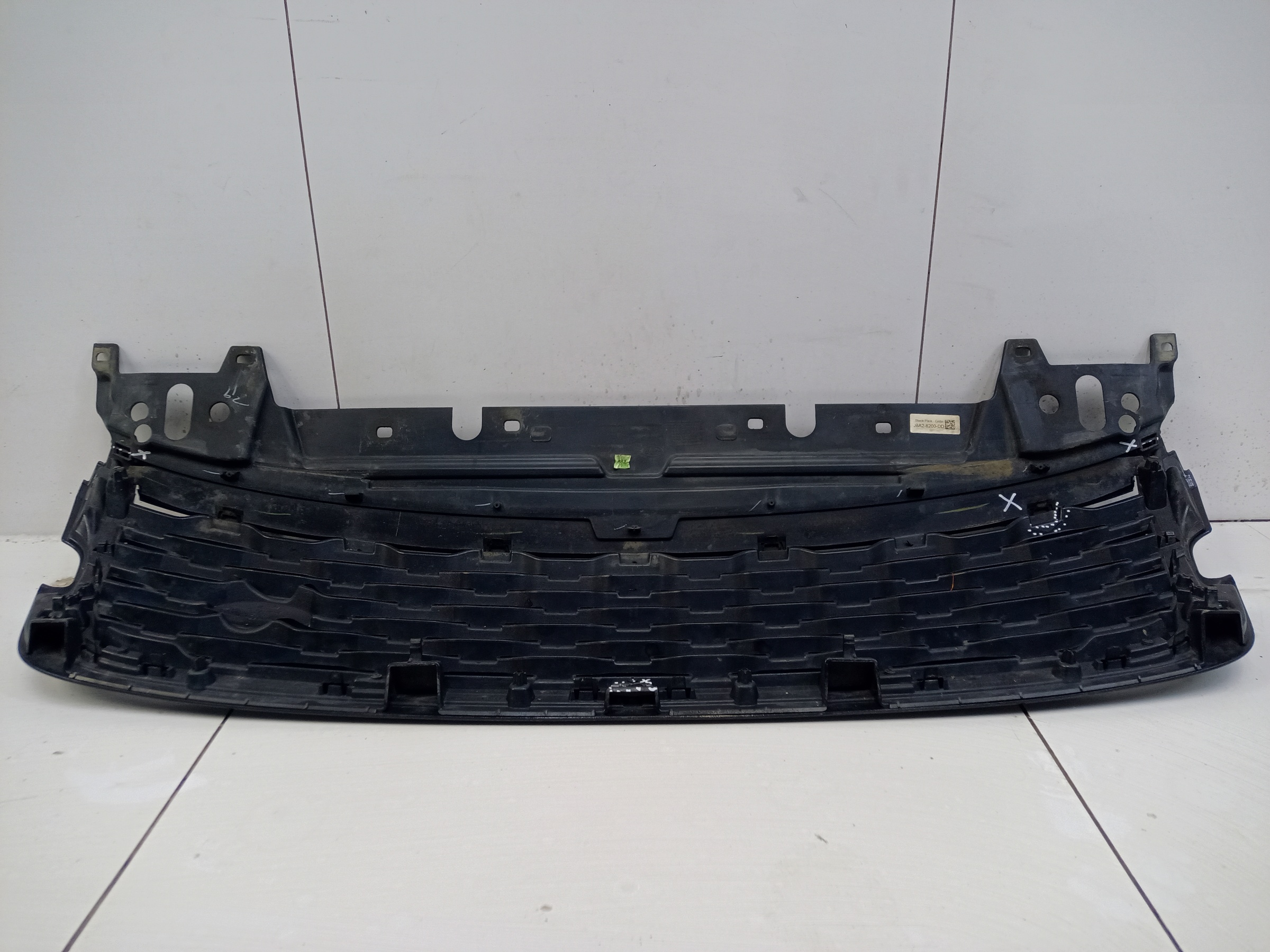 Решётка радиатора Land Rover Range Rover Velar черная