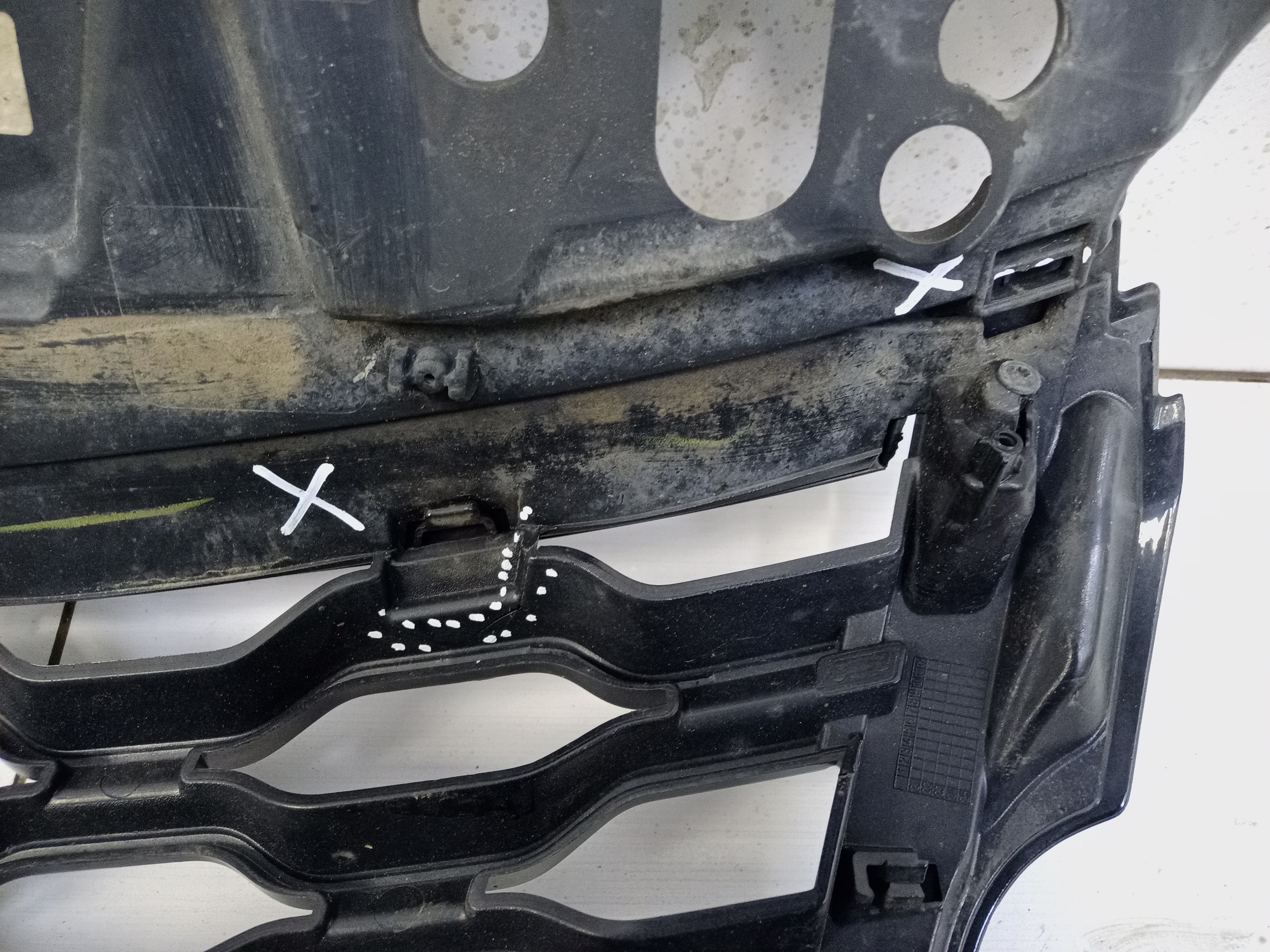 Решётка радиатора Land Rover Range Rover Velar черная