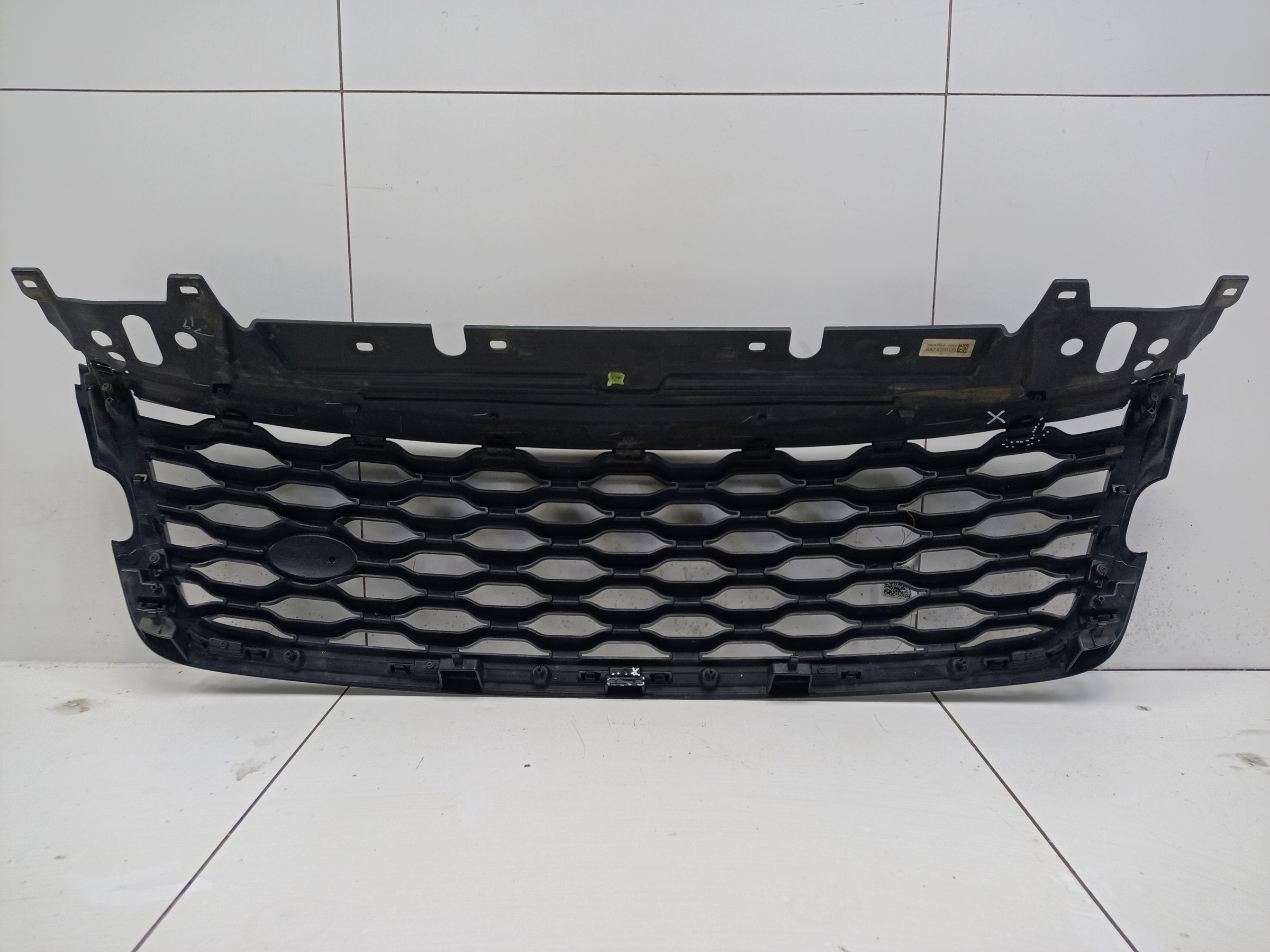 Решётка радиатора Land Rover Range Rover Velar черная