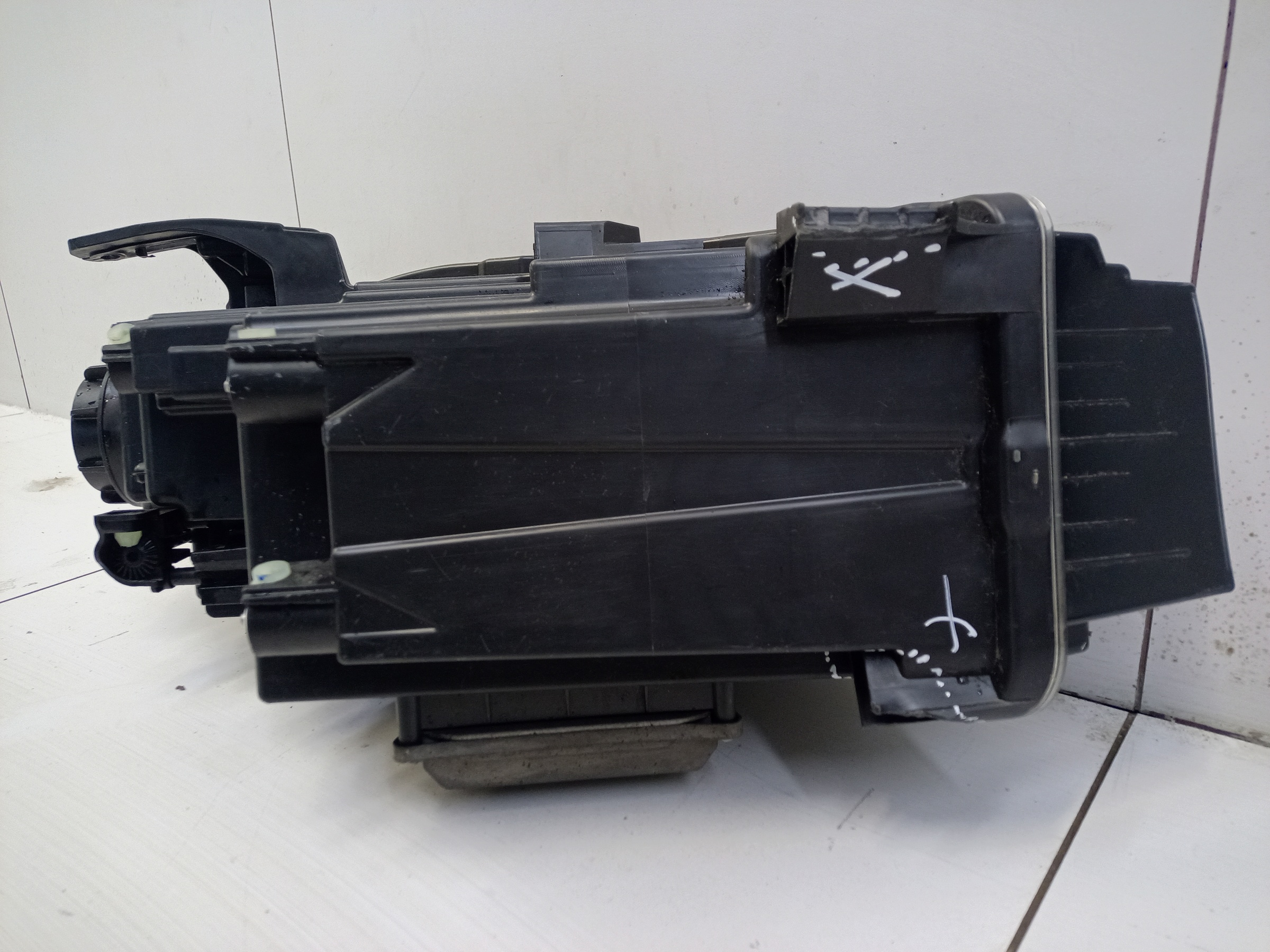 Фара передняя левая Voyah Free Restail