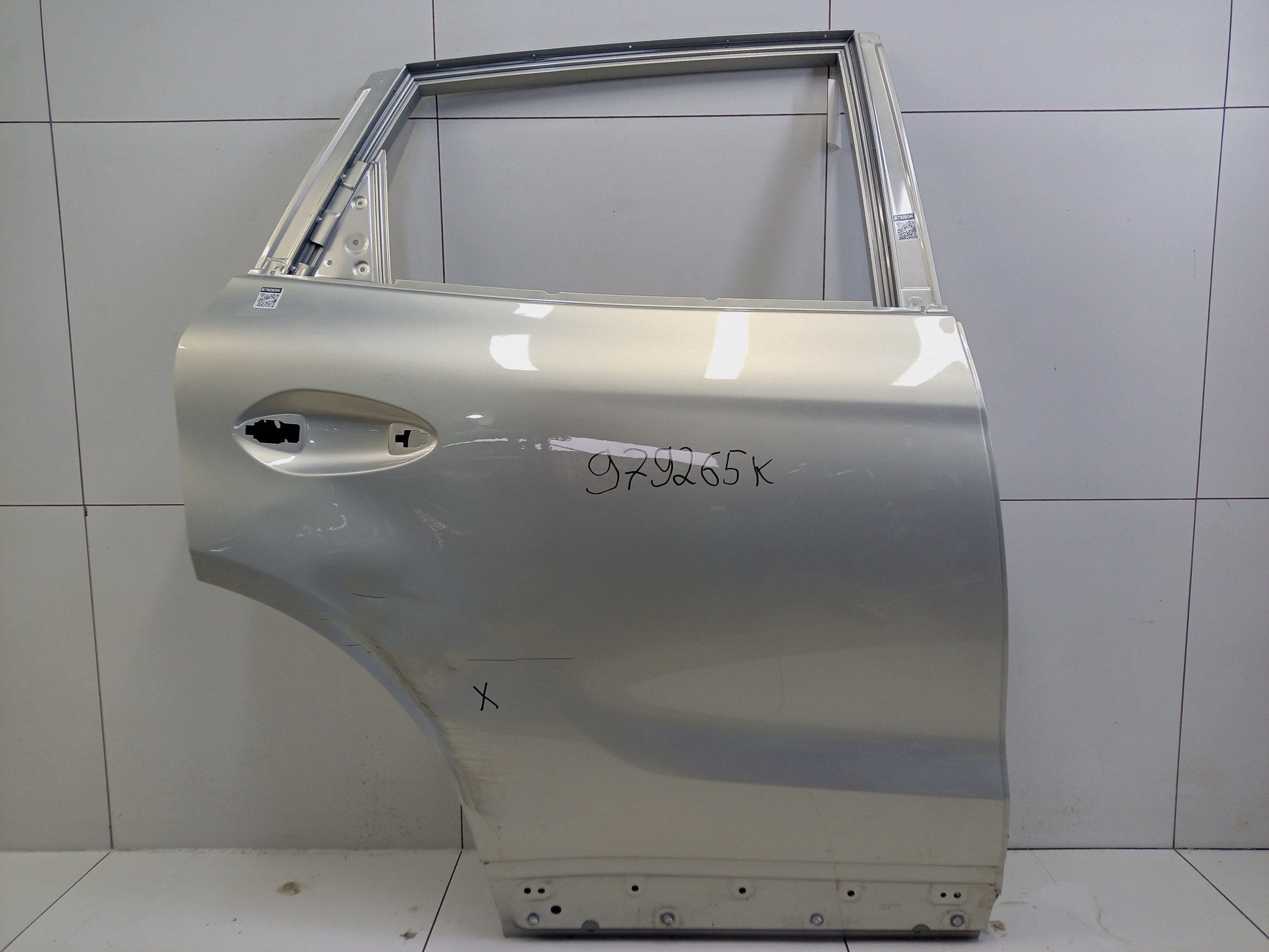 Дверь задняя правая Hongqi HS5