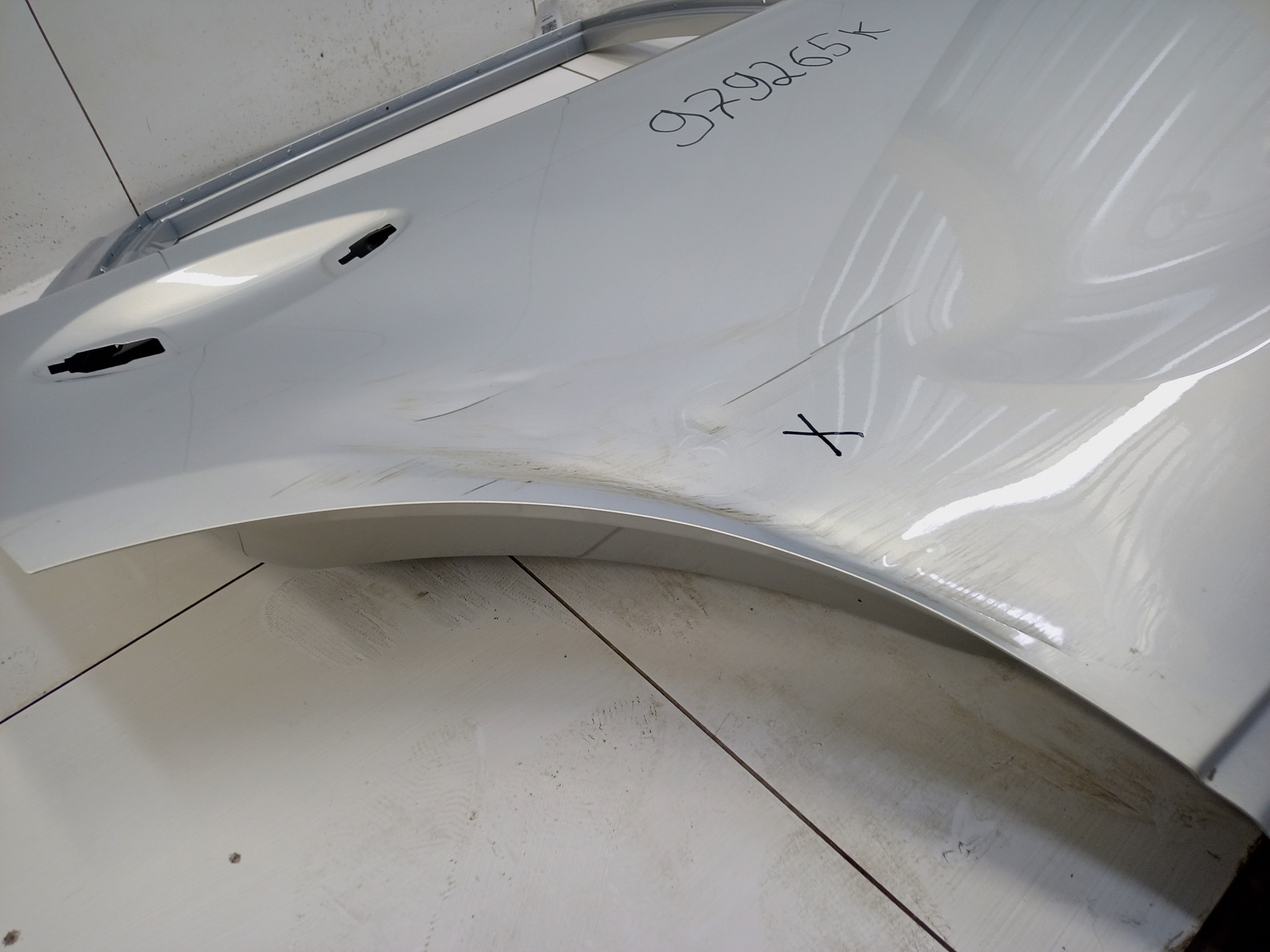 Дверь задняя правая Hongqi HS5