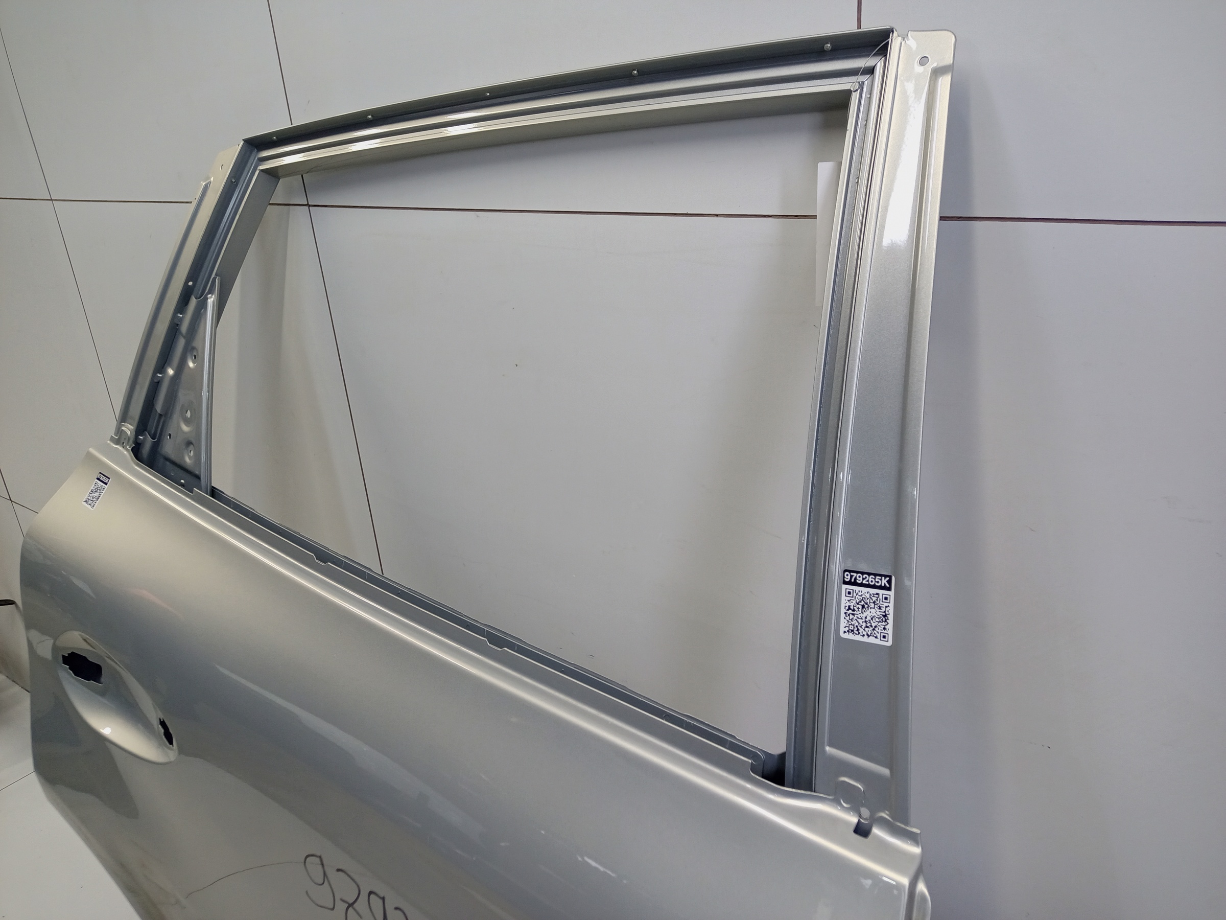 Дверь задняя правая Hongqi HS5