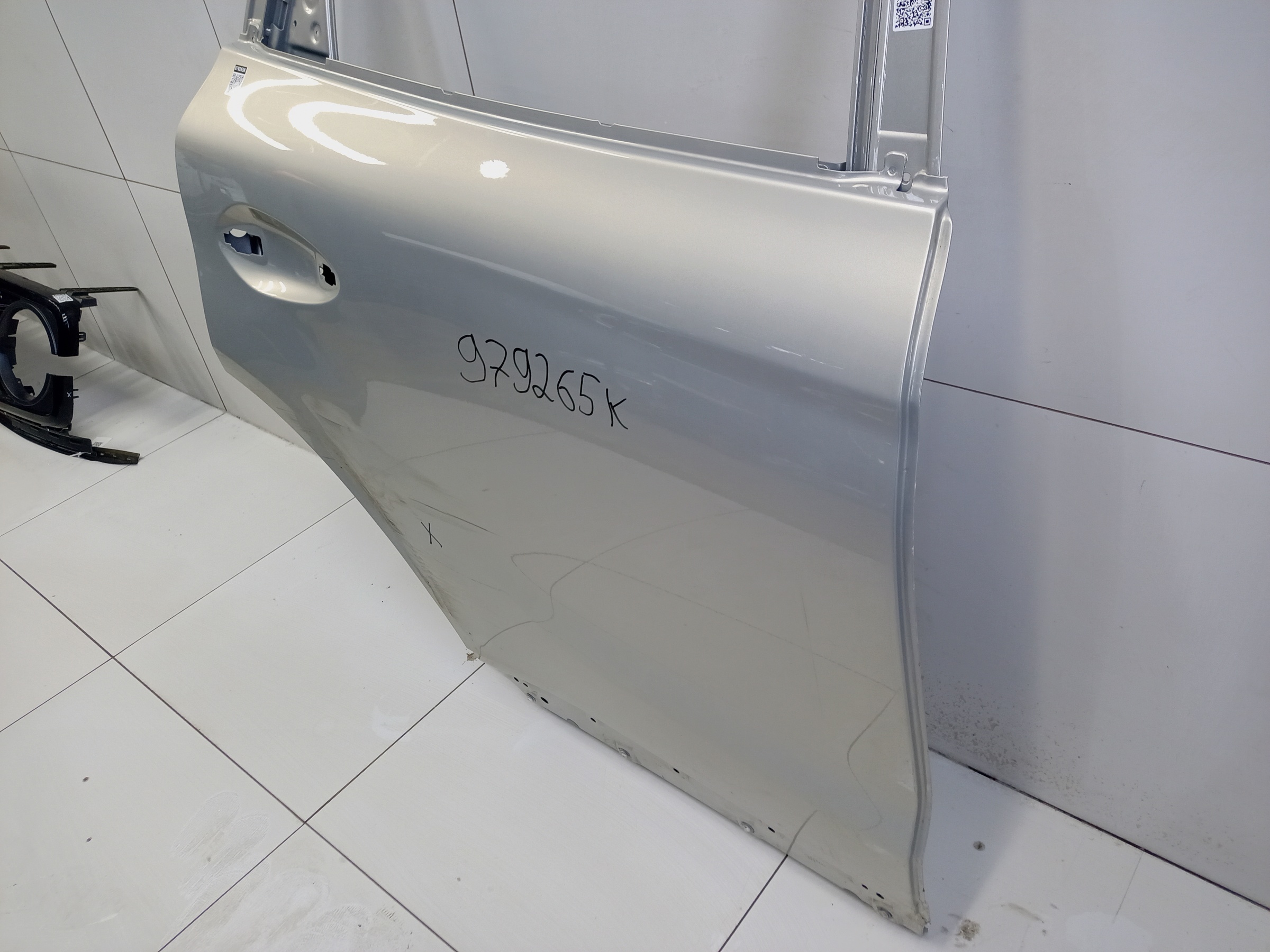 Дверь задняя правая Hongqi HS5