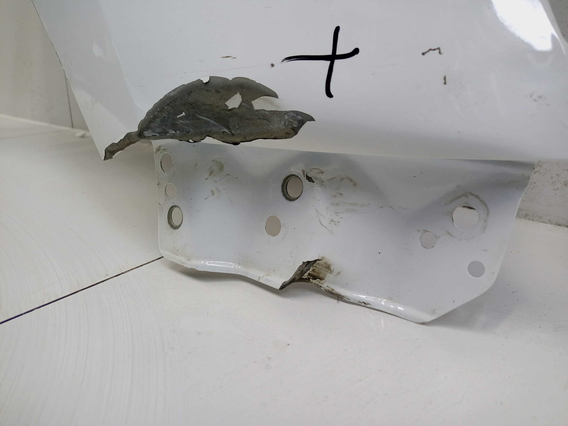 Крыло переднее правое Haval M6 2