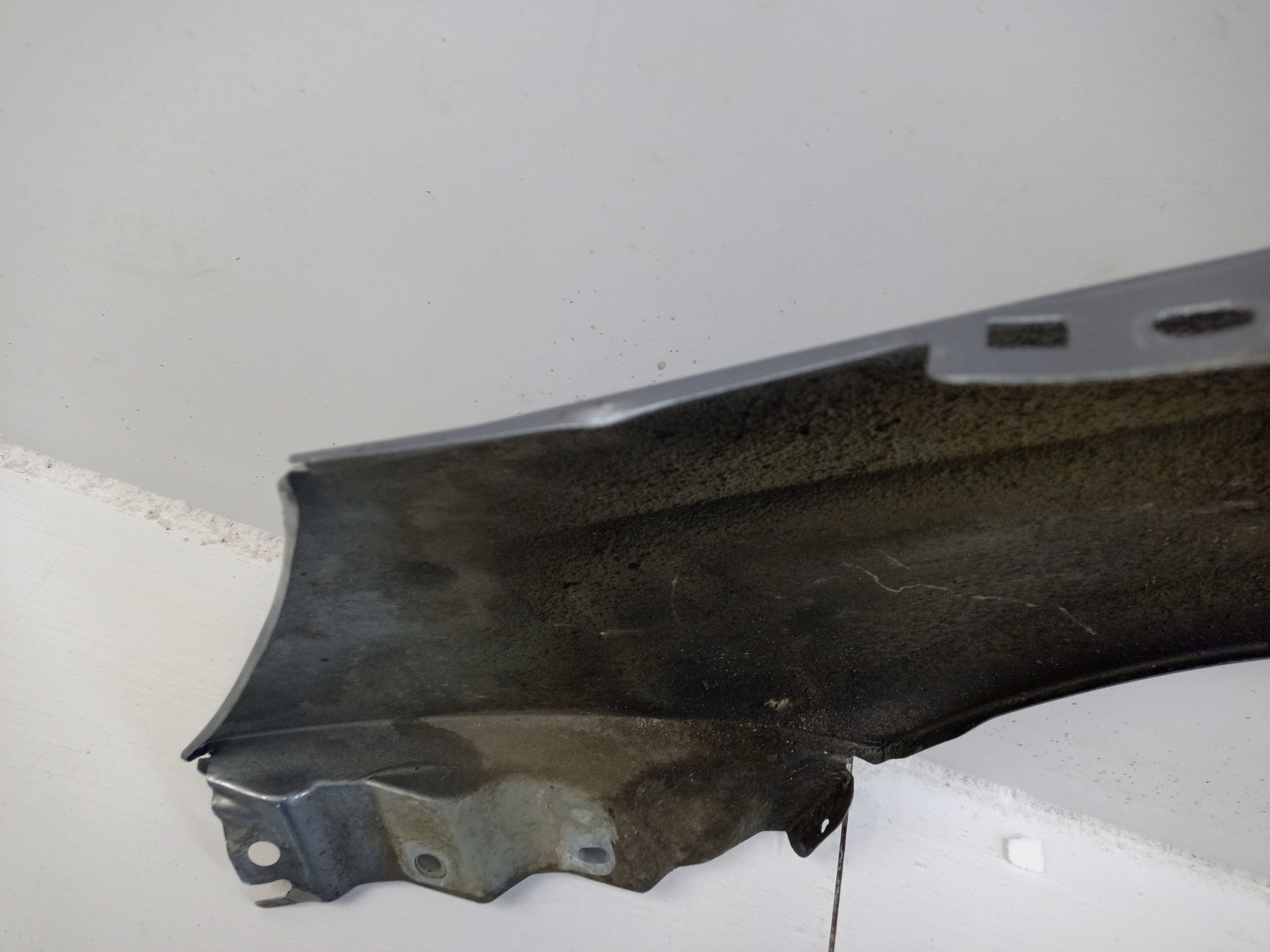 Крыло переднее правое Lada Vesta