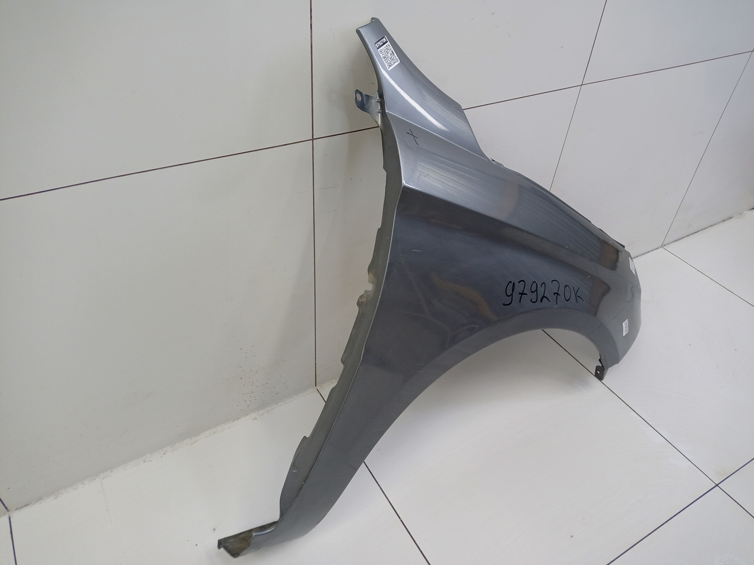 Крыло переднее правое Lada Vesta