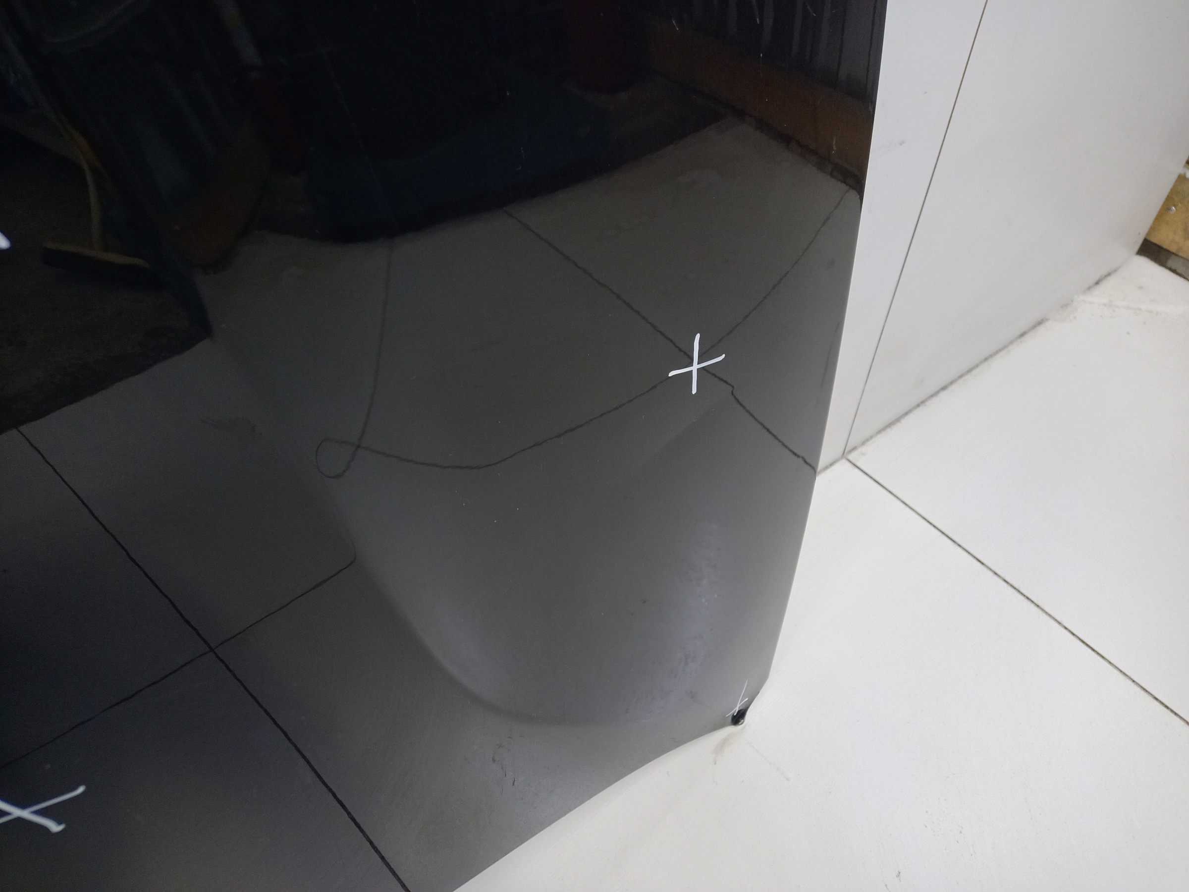 Капот Lada Vesta