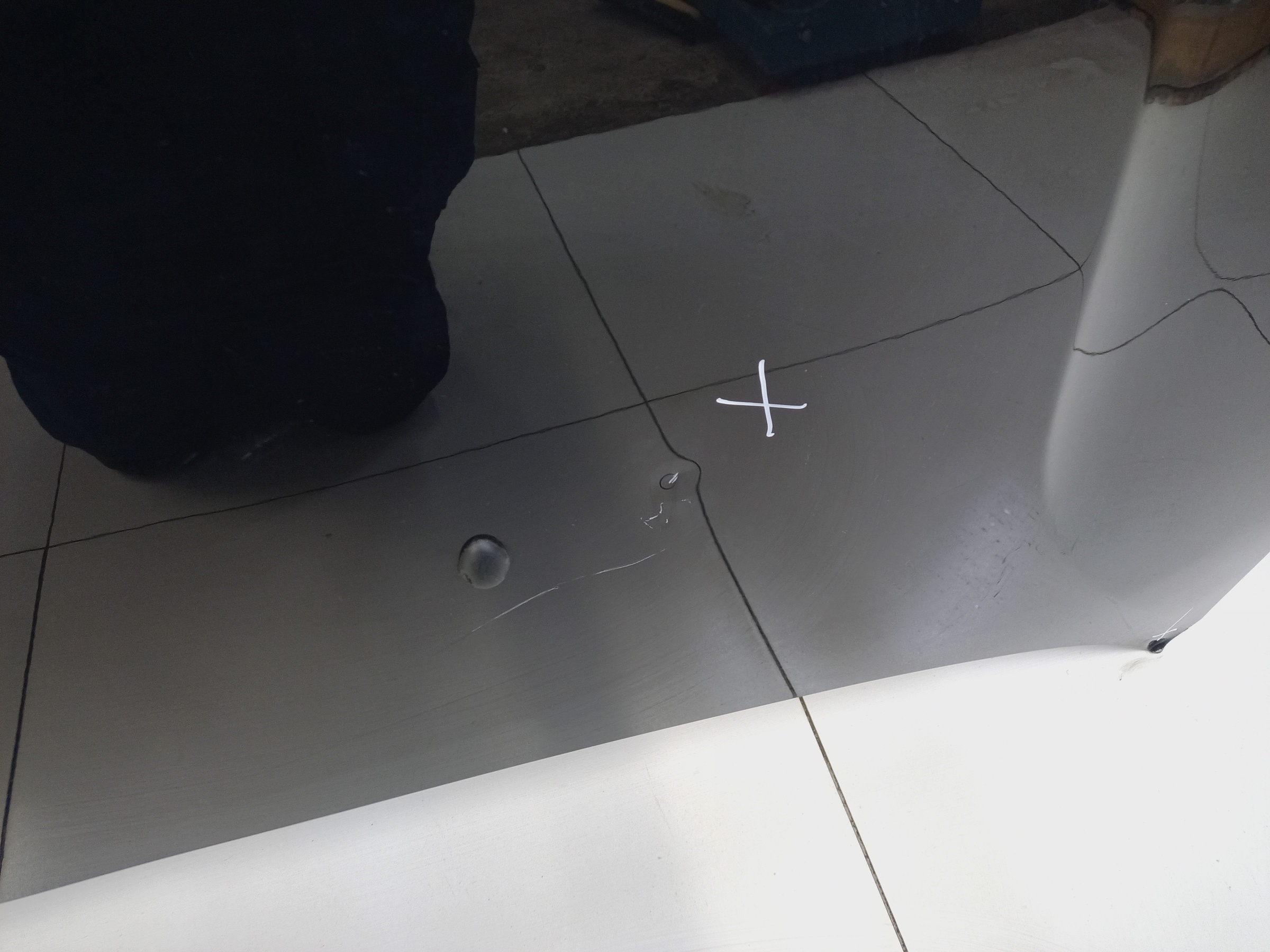 Капот Lada Vesta