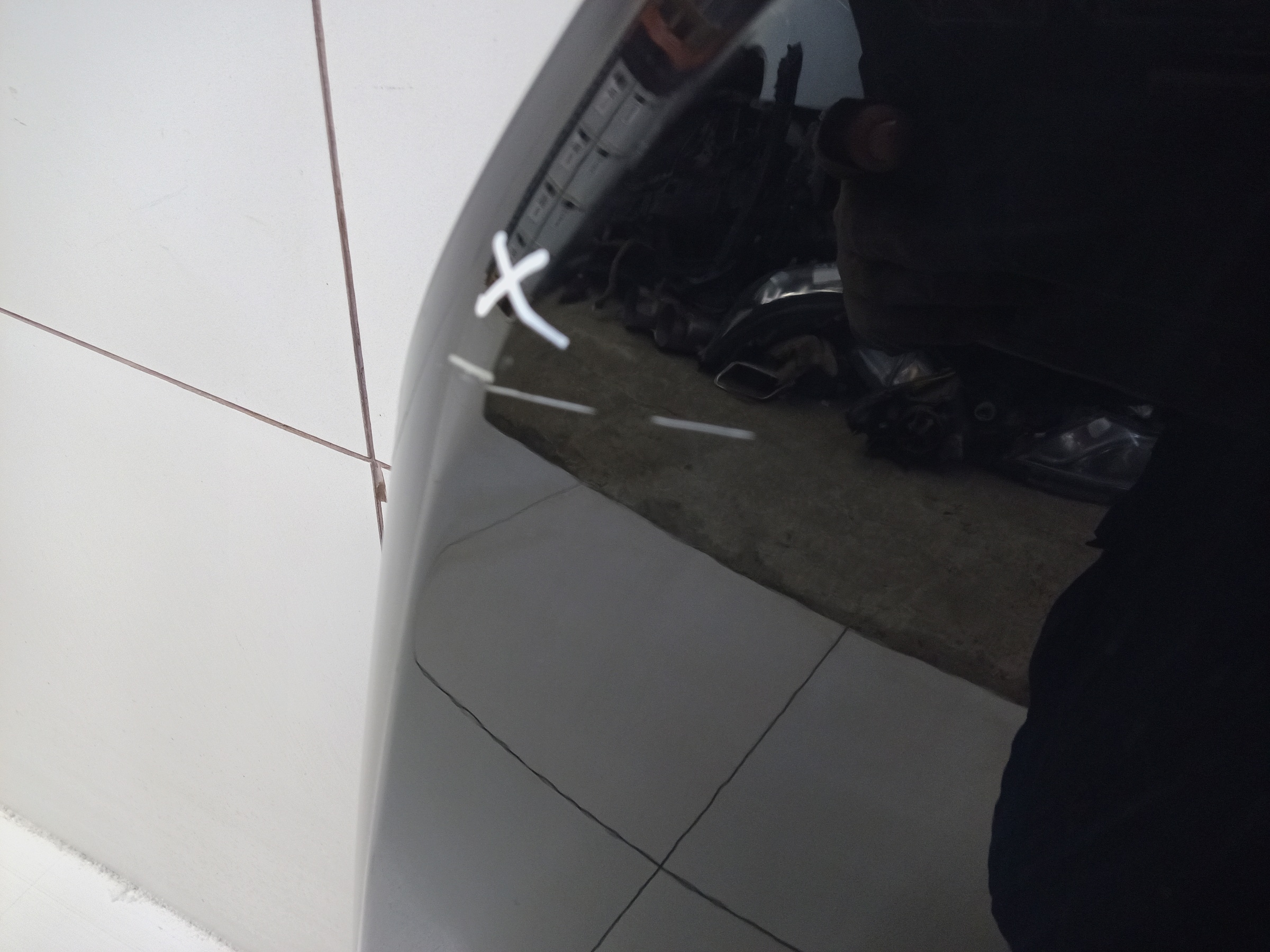 Капот Lada Vesta