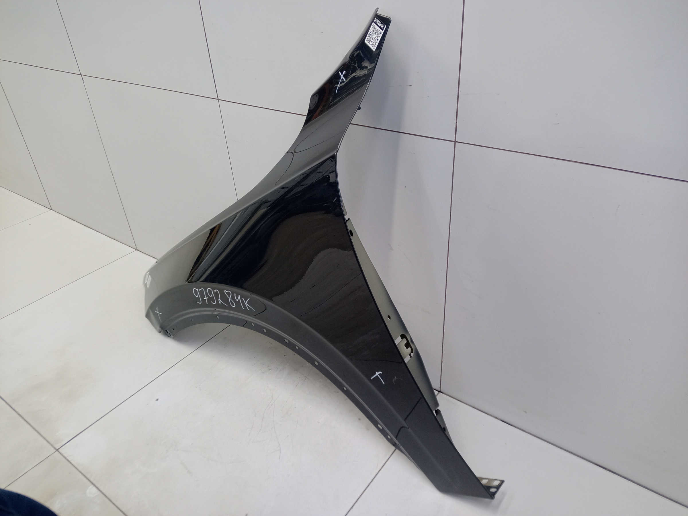 Крыло переднее левое Volvo XC90 2