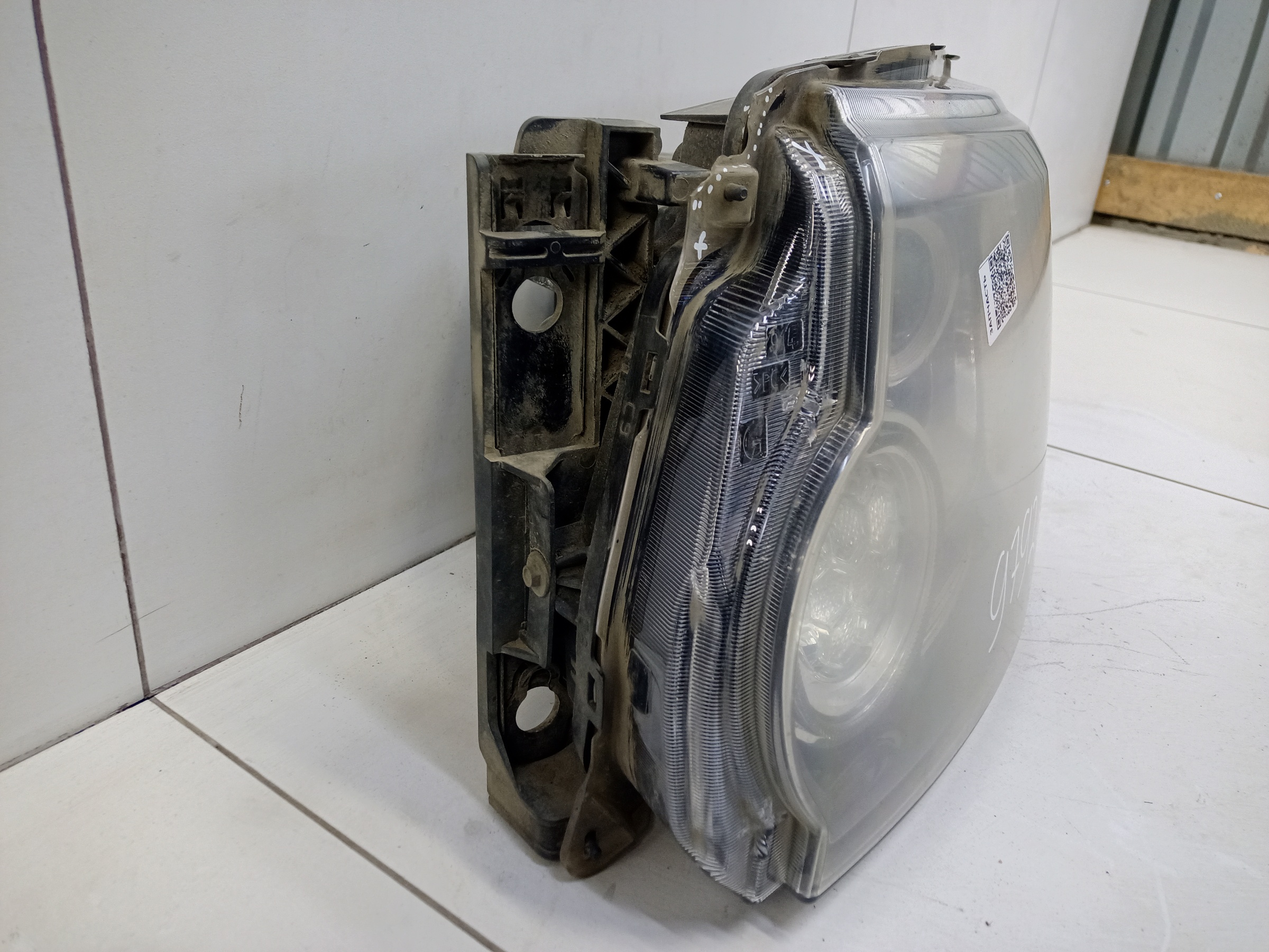 Фара передняя левая Land Rover Discovery 4 Restail ксенон адаптив с ДХО