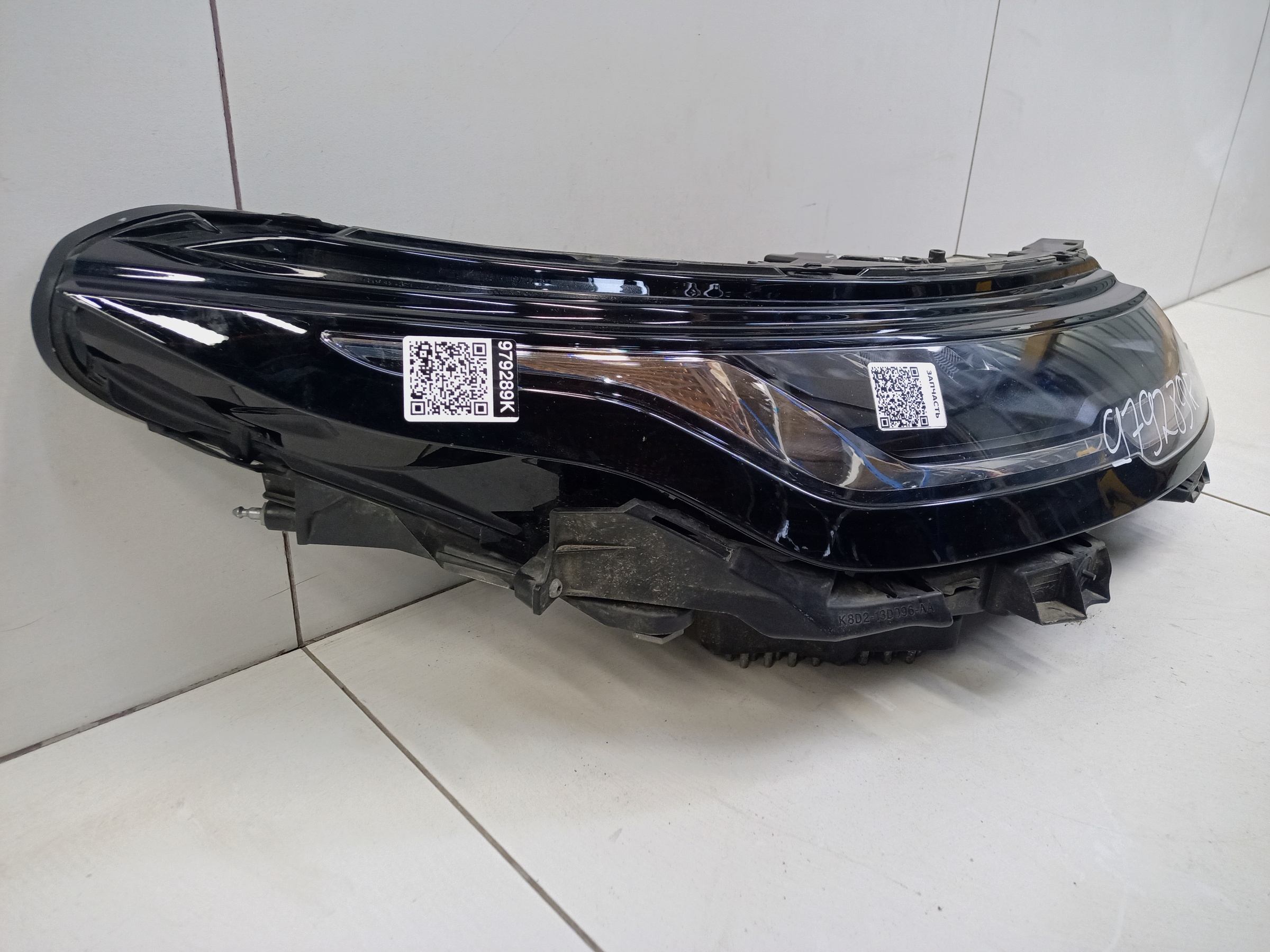 Фара передняя правая Land Rover Range Rover Evoque 2 LED