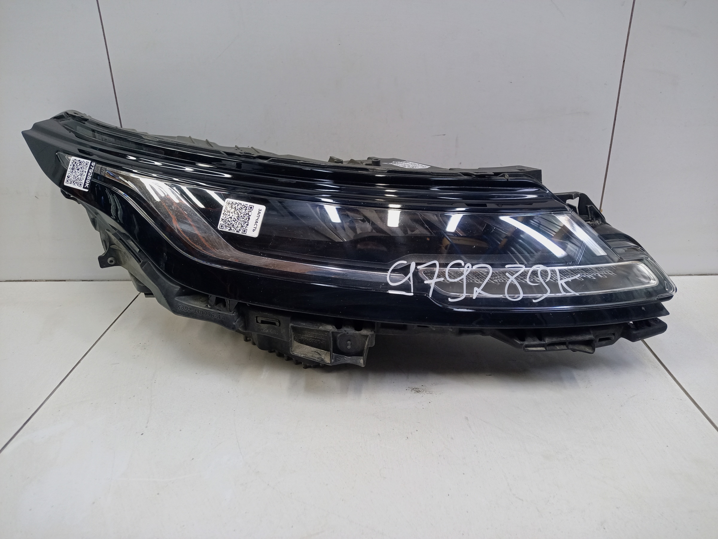 Фара передняя правая Land Rover Range Rover Evoque 2 LED