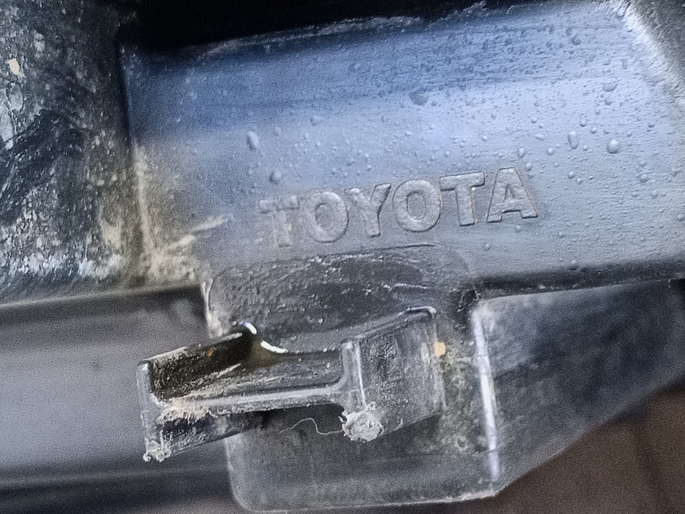 Фара передняя левая Toyota Fortuner 2 Restail LED