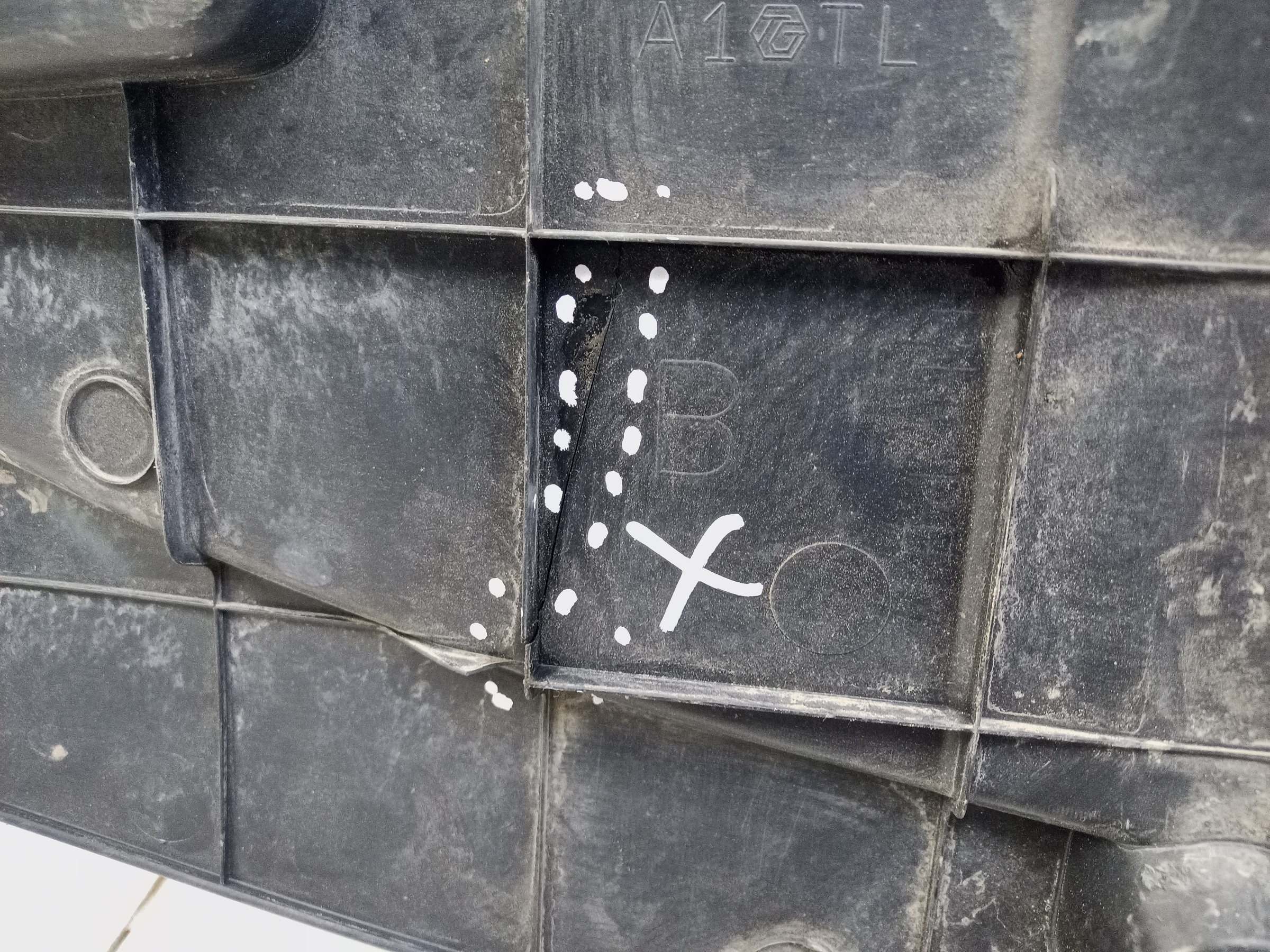 Накладка передней панели Toyota Fortuner 2