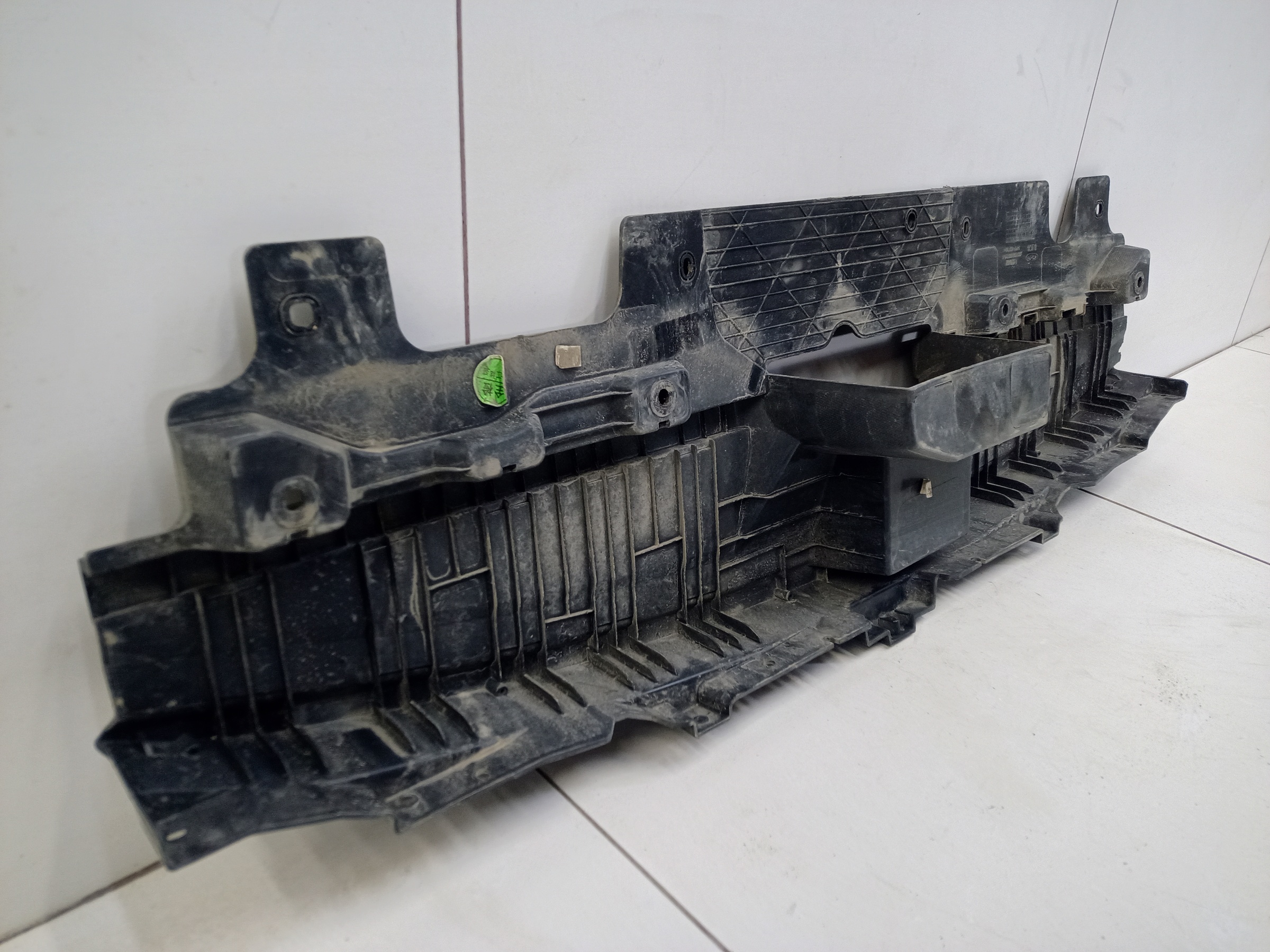 Накладка передней панели Omoda S5