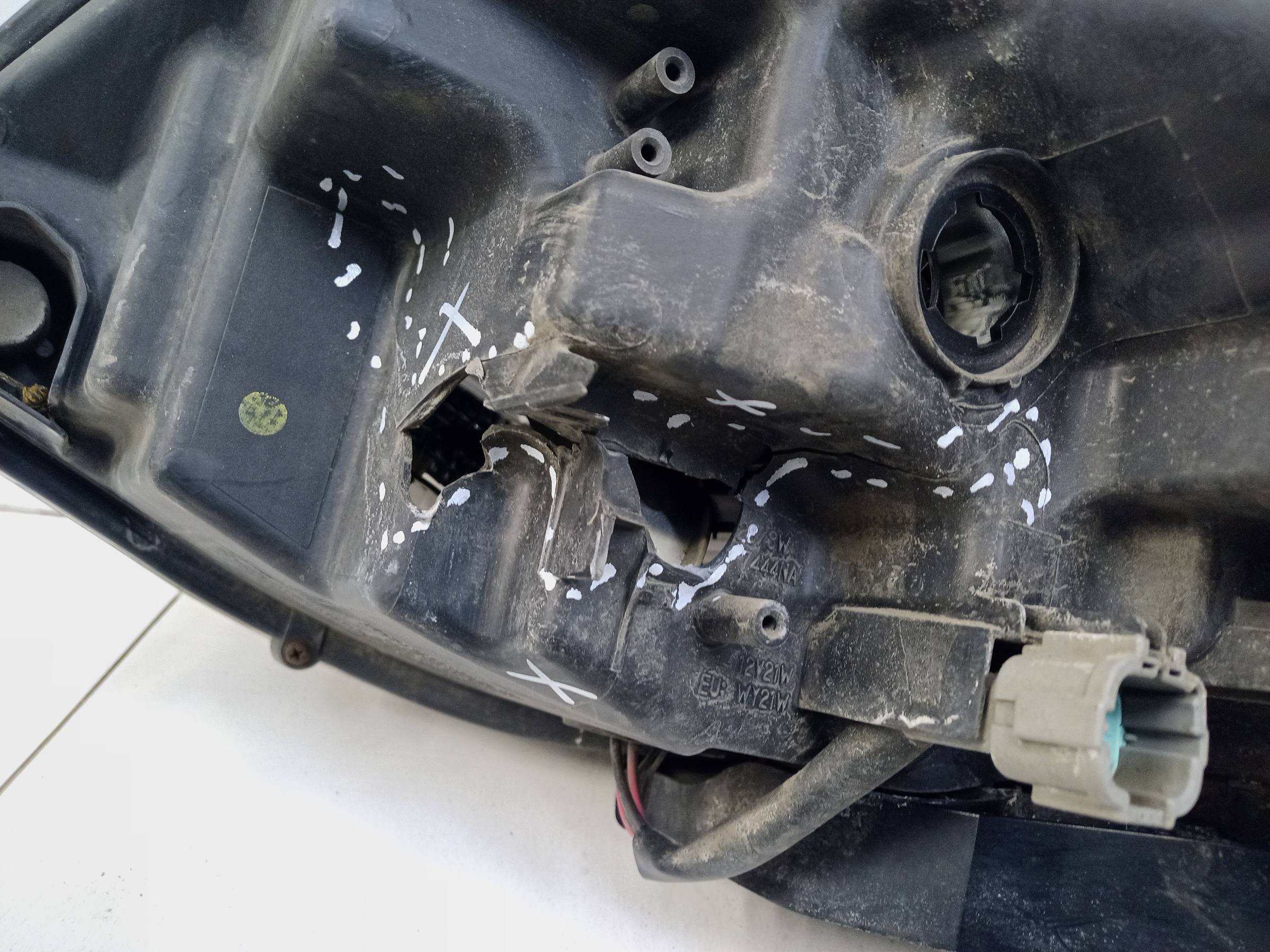 Фара передняя правая Nissan X-Trail T32 Restail галоген