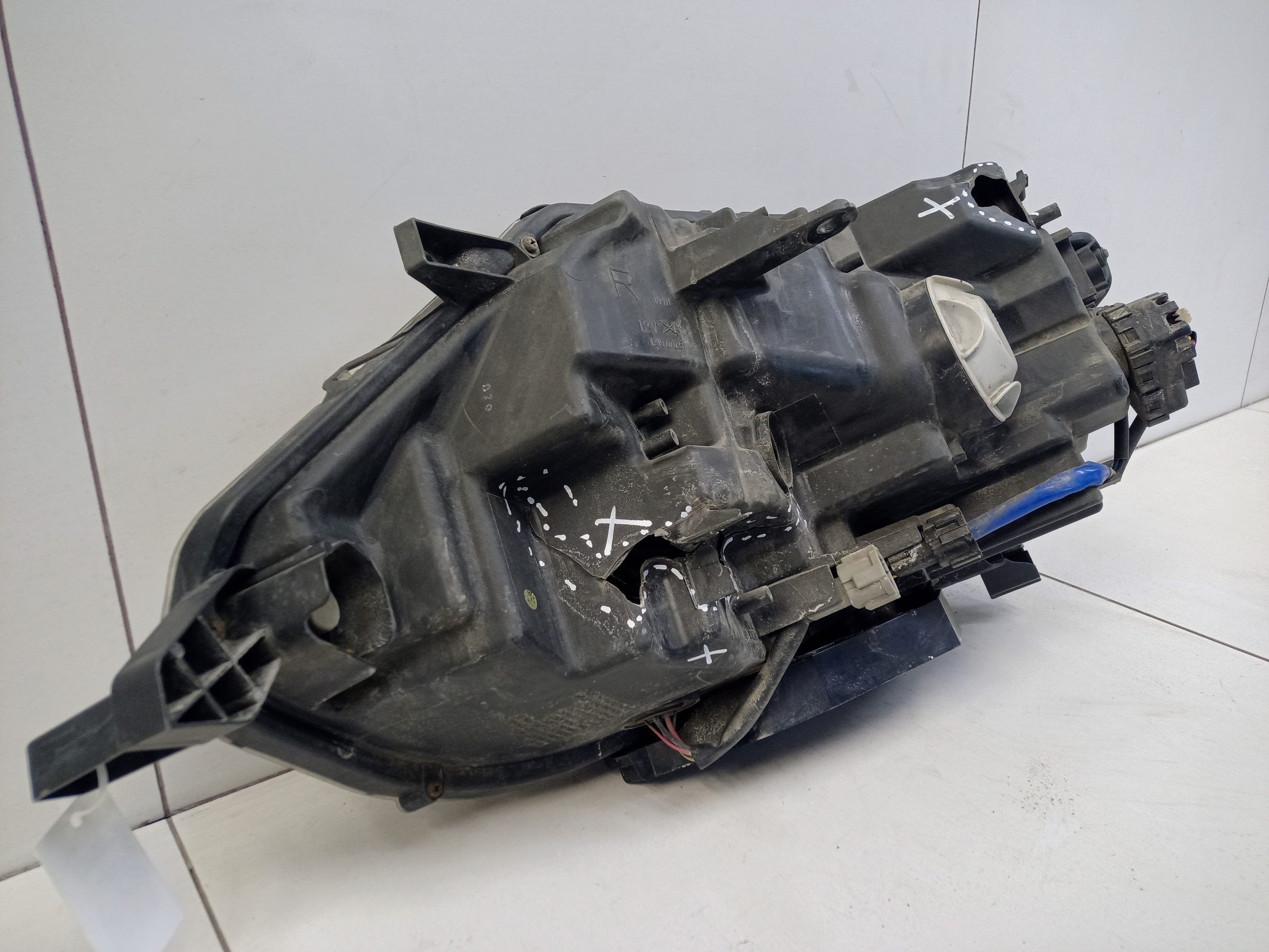 Фара передняя правая Nissan X-Trail T32 Restail галоген