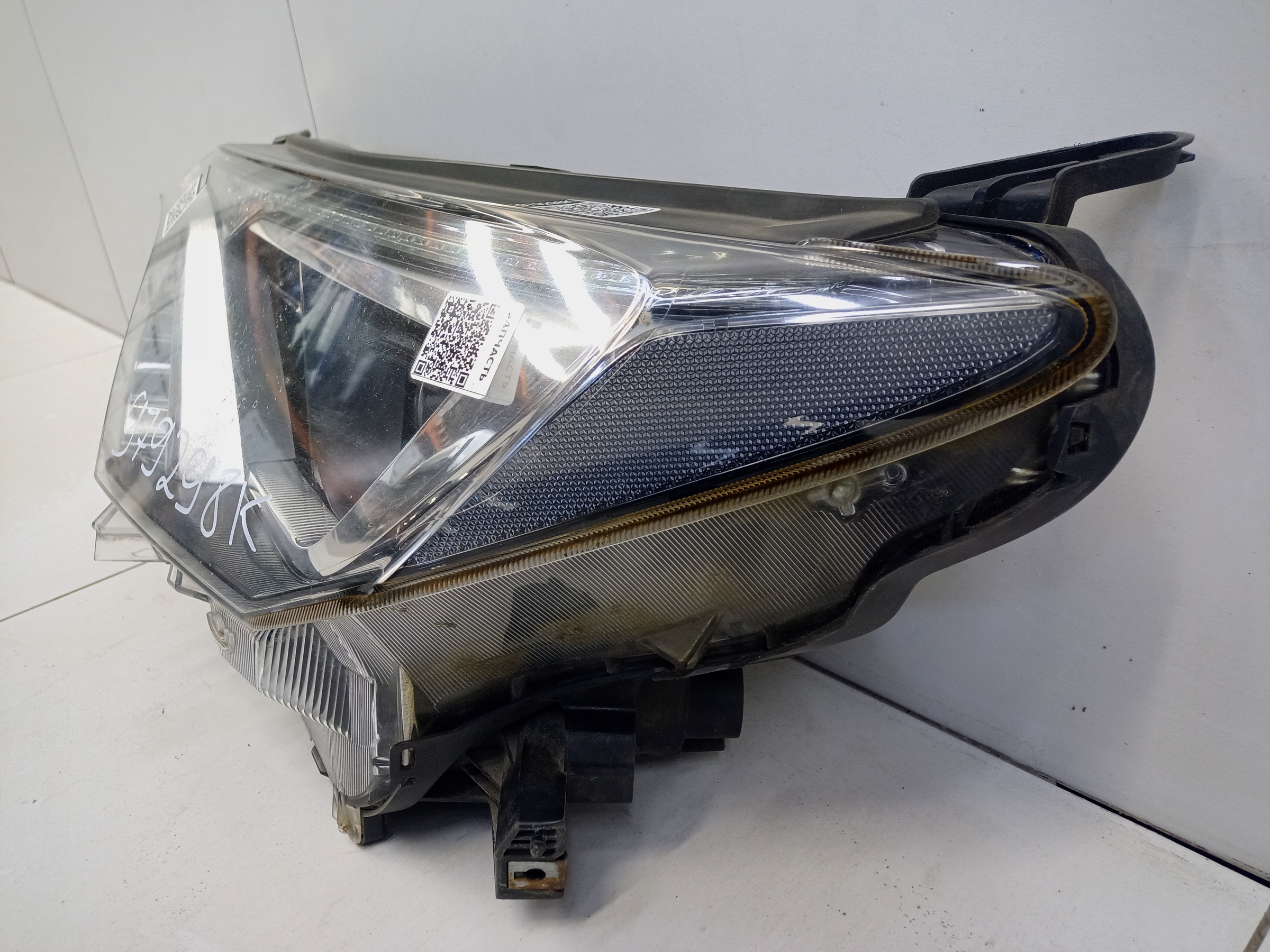 Фара передняя левая Toyota RAV4 CA40 Restail галоген линза ДХО