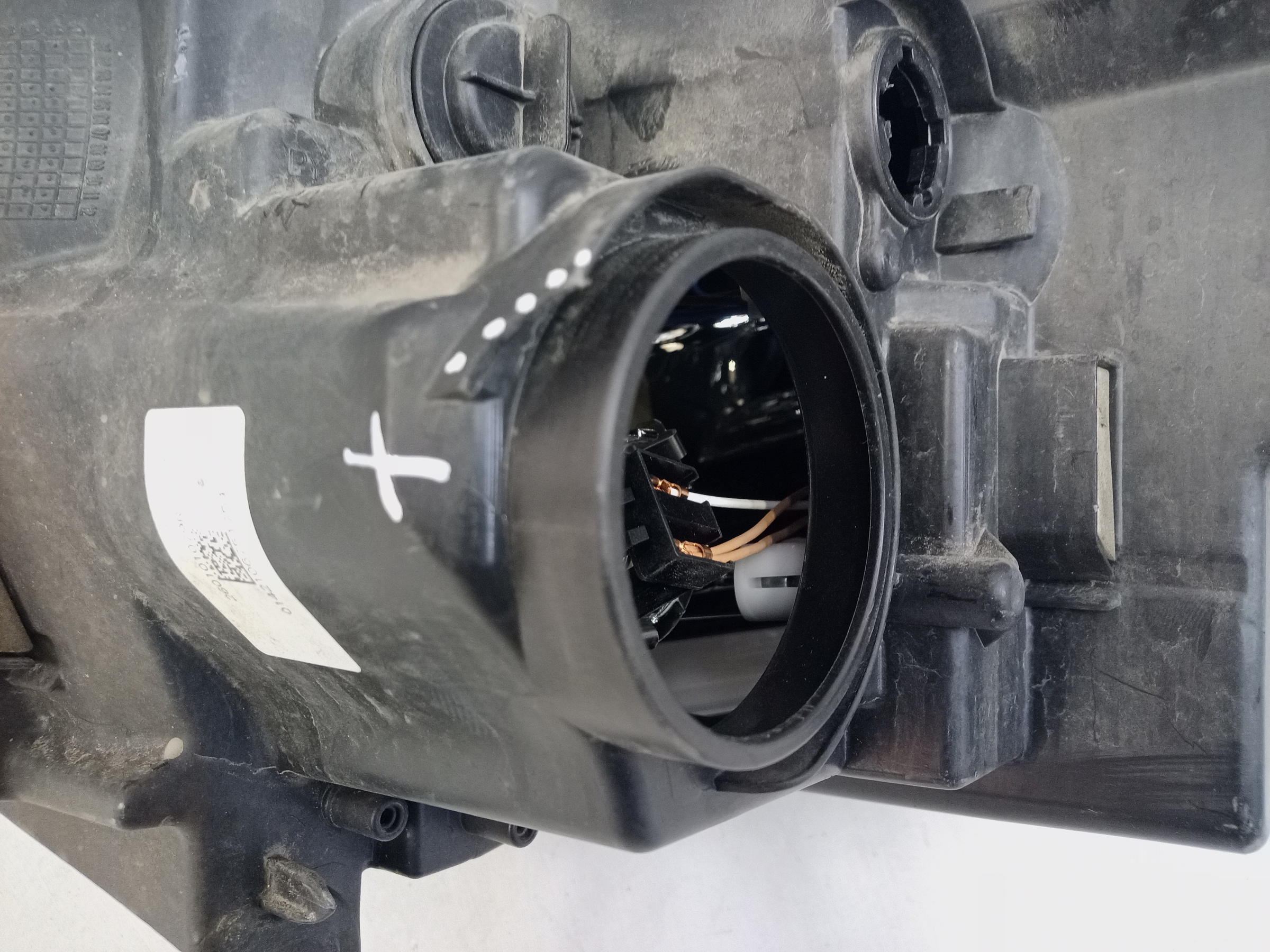 Фара передняя правая Renault Sandero 2 Restail галоген с ДХО