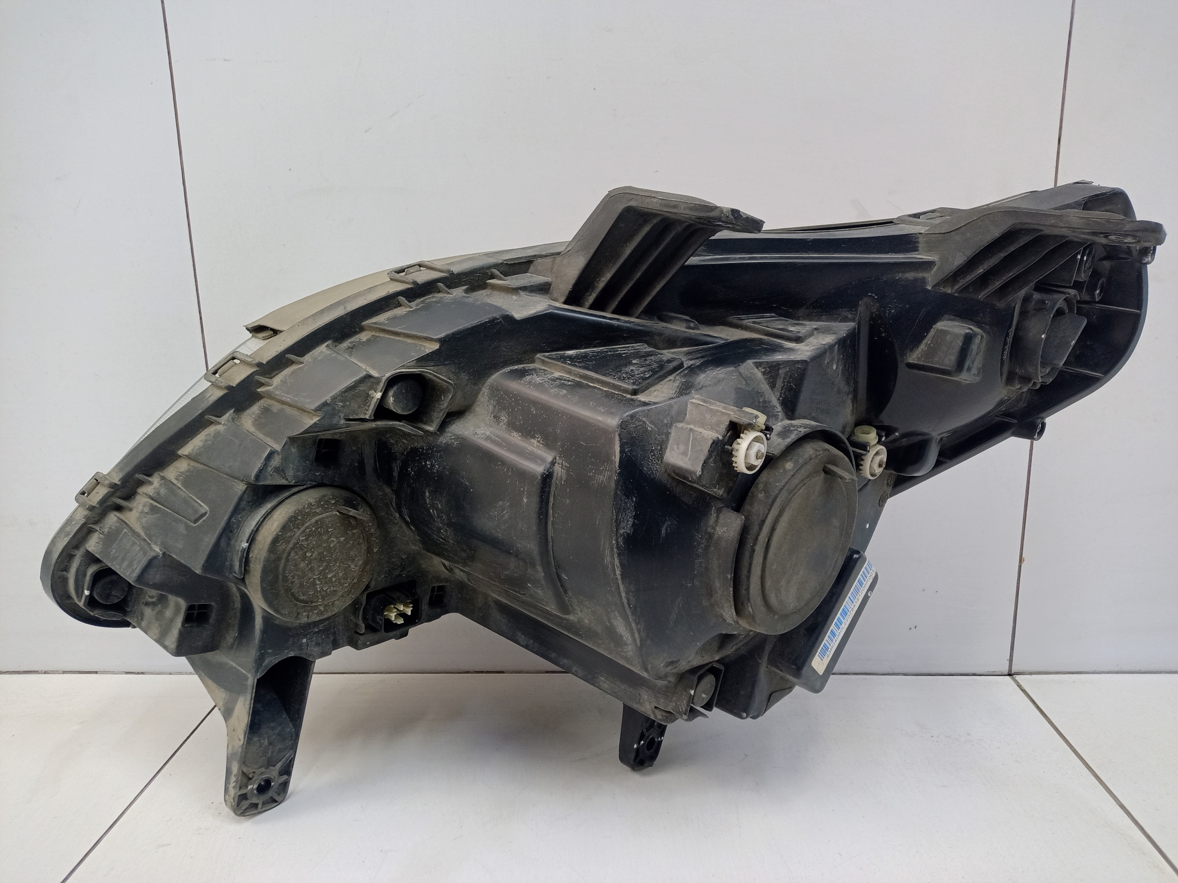 Фара передняя правая Sollers Atlant галоген