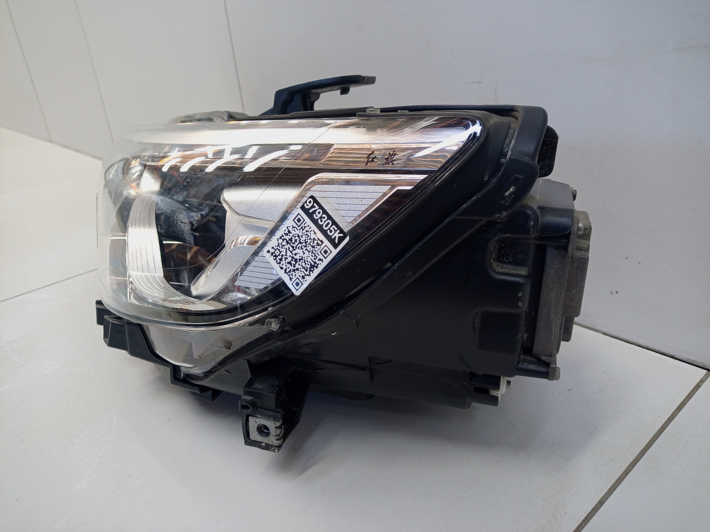 Фара передняя левая Hongqi HS5 LED