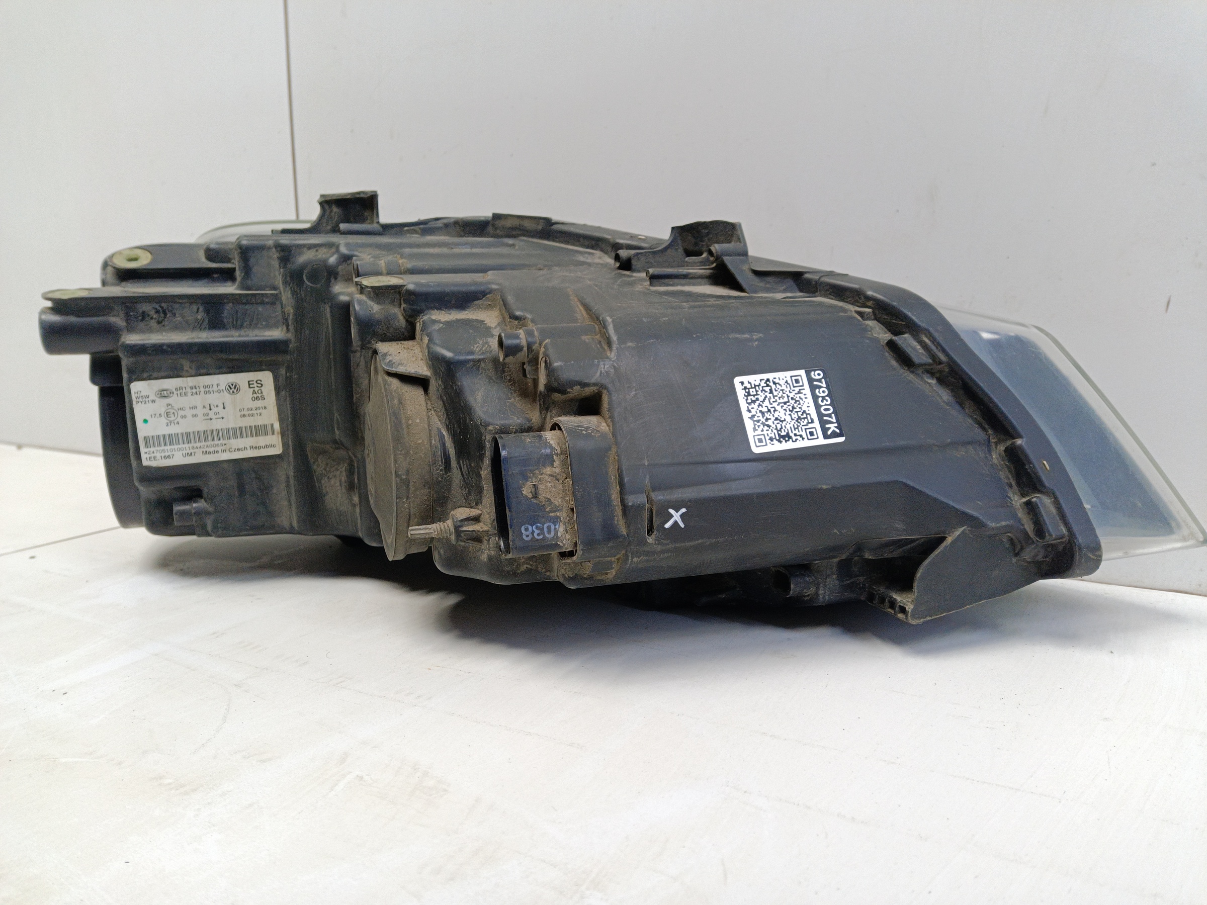 Фара передняя левая Volkswagen Polo 5 Sedan Restail галоген