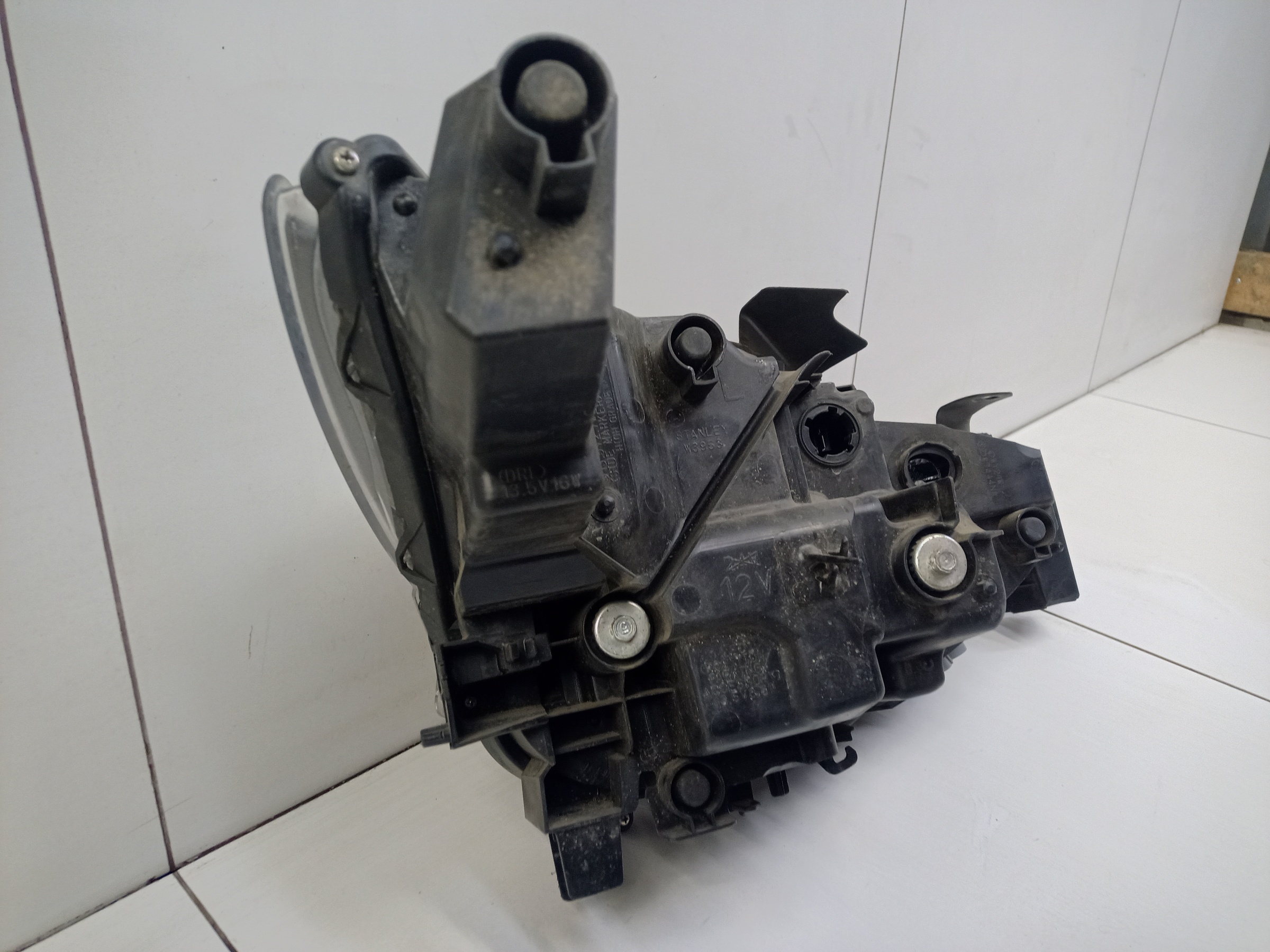 Фара передняя левая Mazda CX-5 2 LED