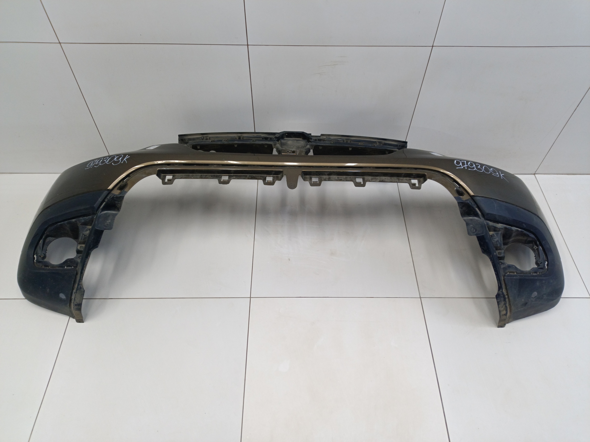 Бампер передний Renault Duster 2