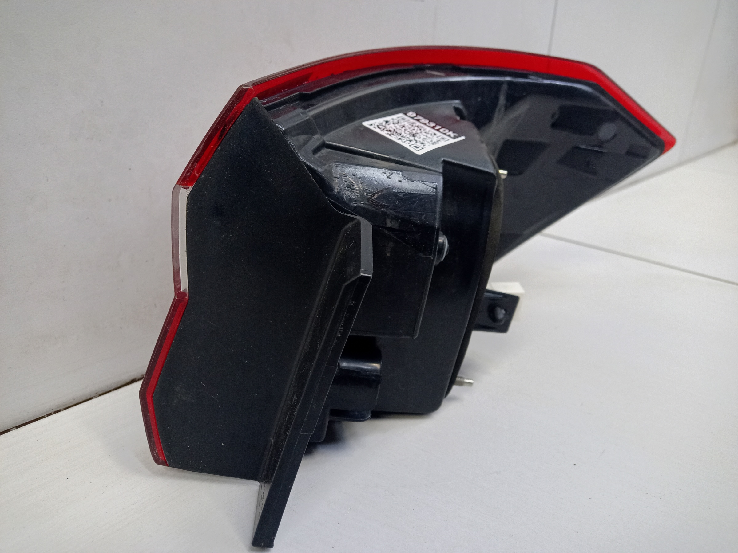 Фонарь задний левый наружный Lada Vesta Restail LED