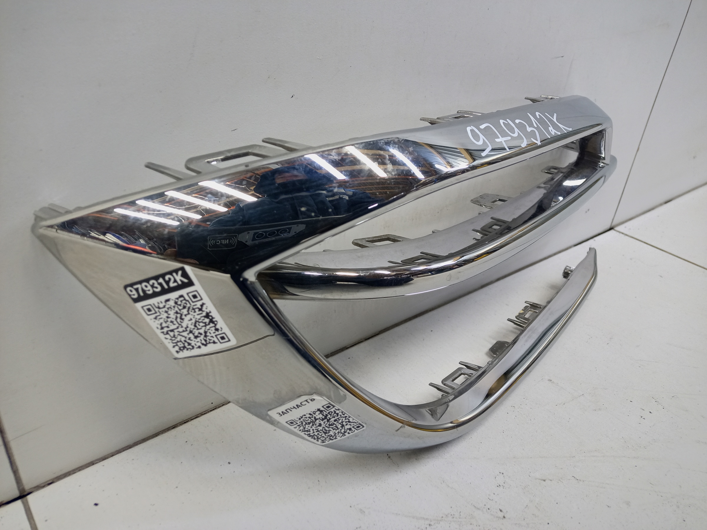 Накладка хром заднего бампера правая Wey 80